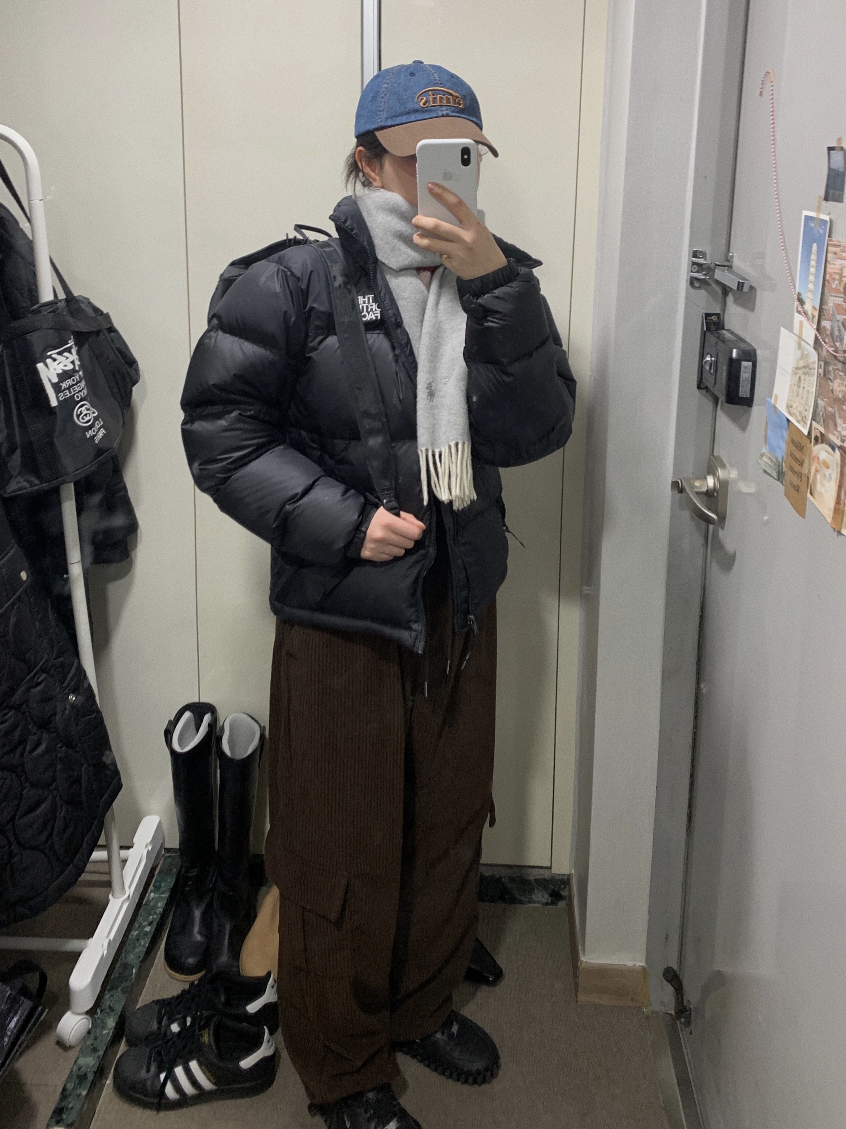 The North Face 1996 Eco Nuptse Jacket Black, Nike x Jacquemus J Force 1 Low LX SP Black 착용 스타일