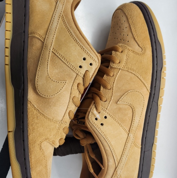Nike SB Dunk Low Pro Wheat 2023 착용 스타일