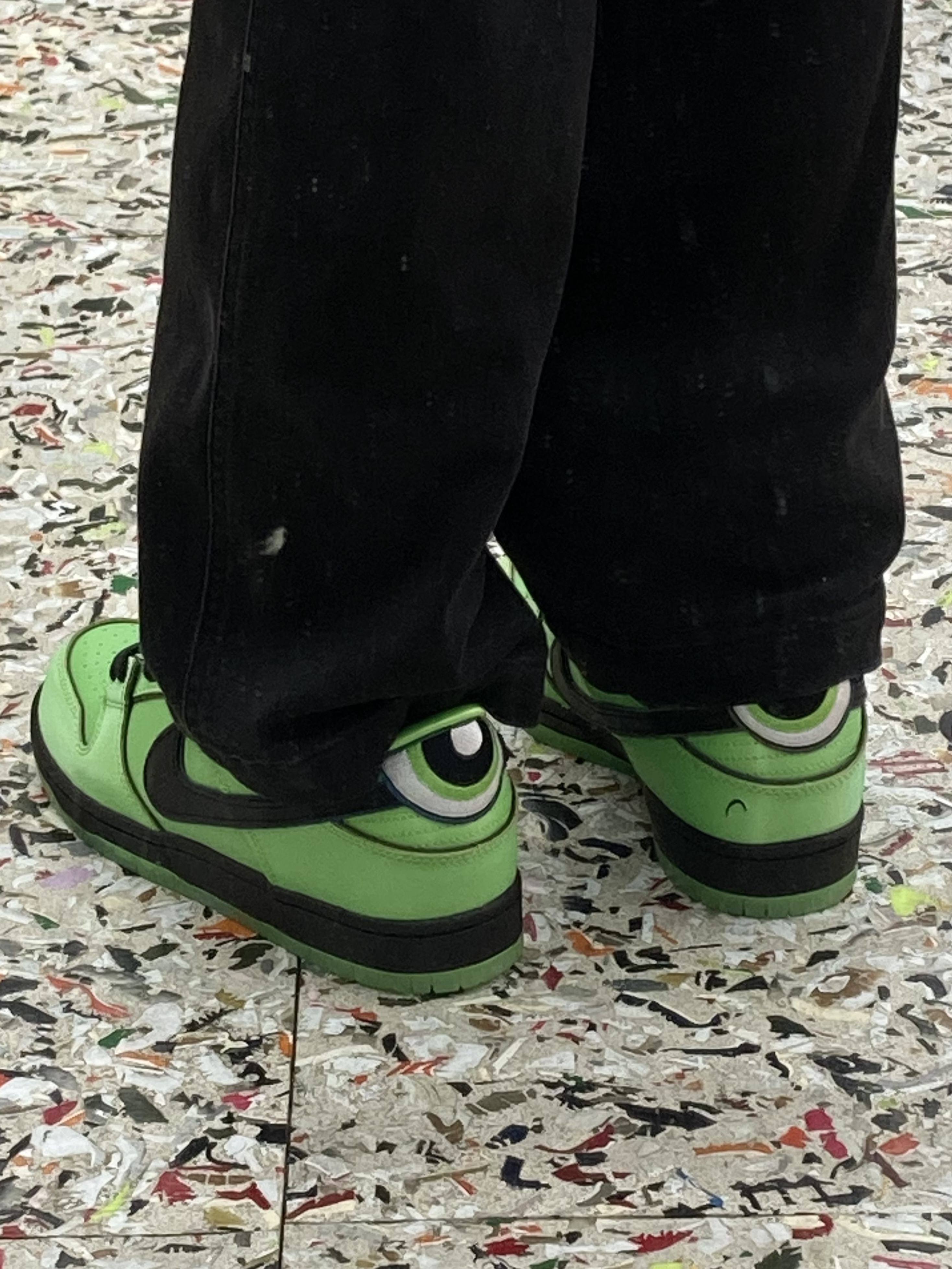 Nike x The Powerpuff Girls SB Dunk Low Pro QS Buttercup 착용 스타일 - 5