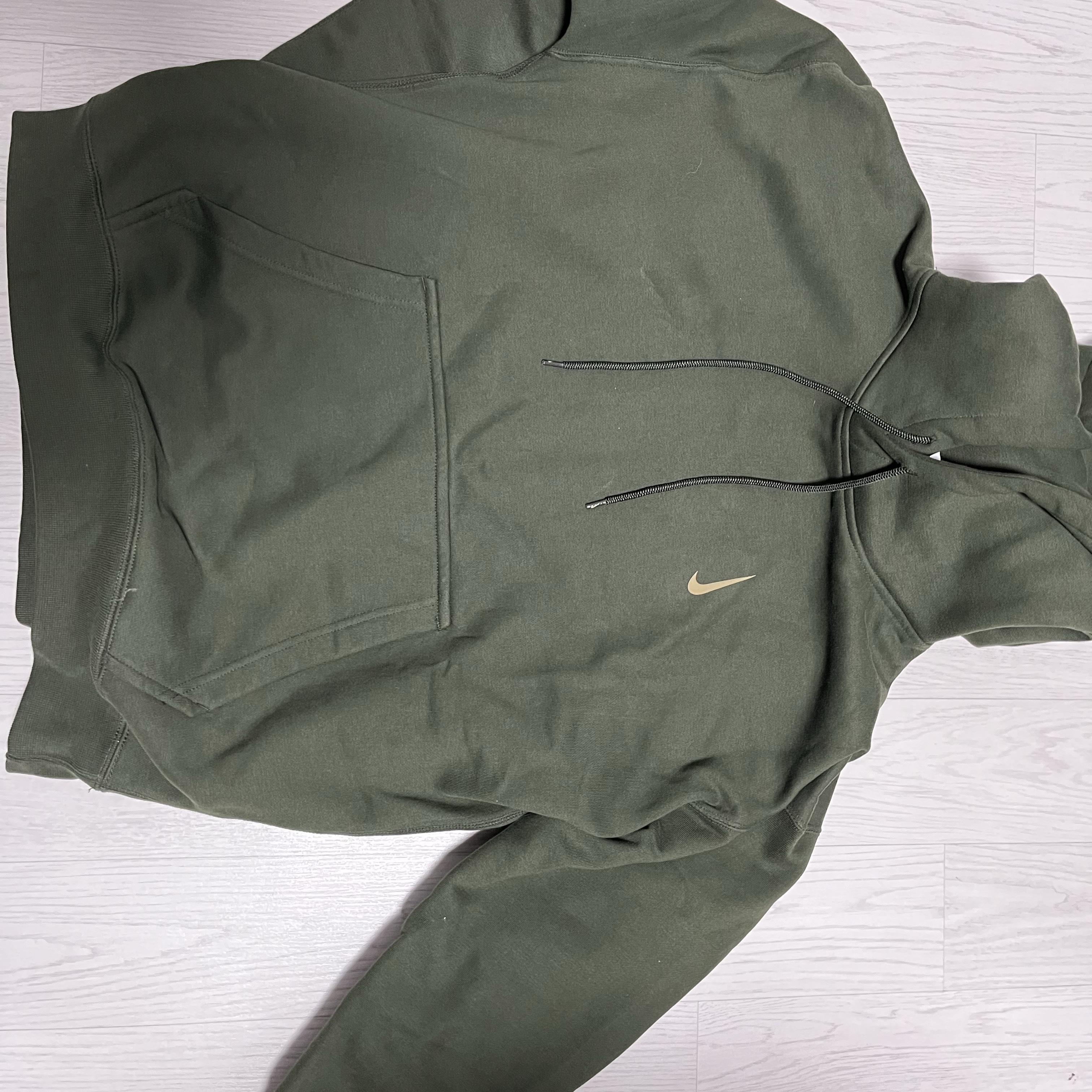 Nike x Billie Eilish NRG Fleece Hoodie Sequoia - Asia 착용 스타일