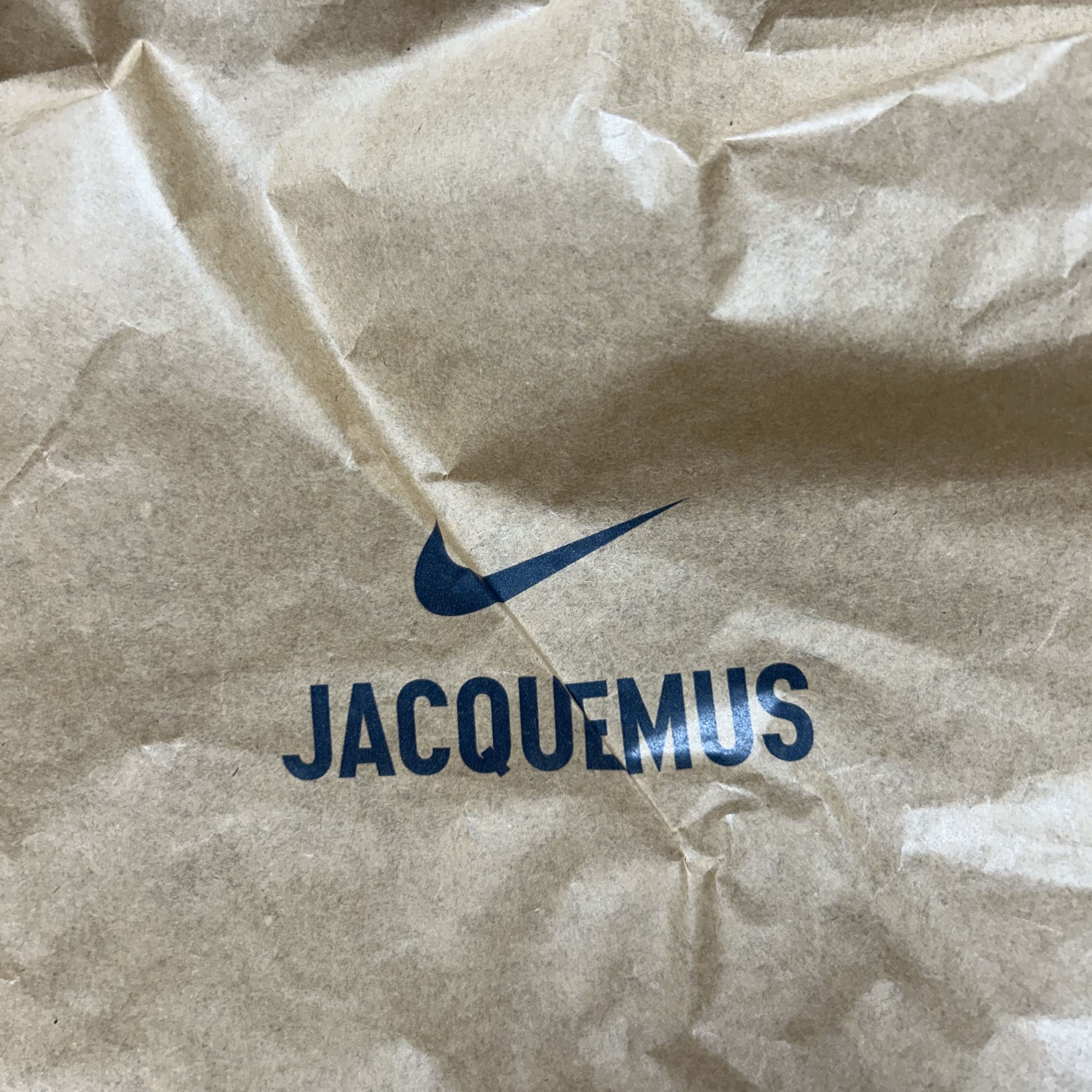 Nike x Jacquemus J Force 1 Low LX SP Black 착용 스타일 - 1