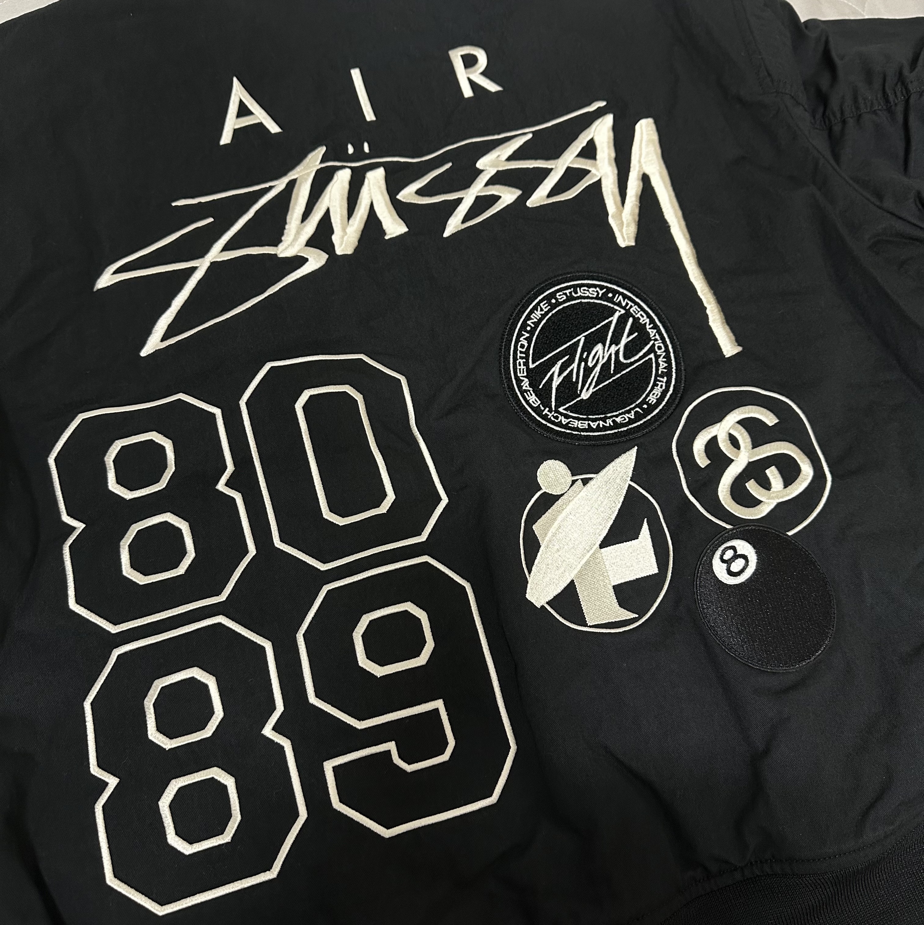 Nike x Stussy Reversible Jacket Black (FJ9153-010) 착용 스타일 - 3