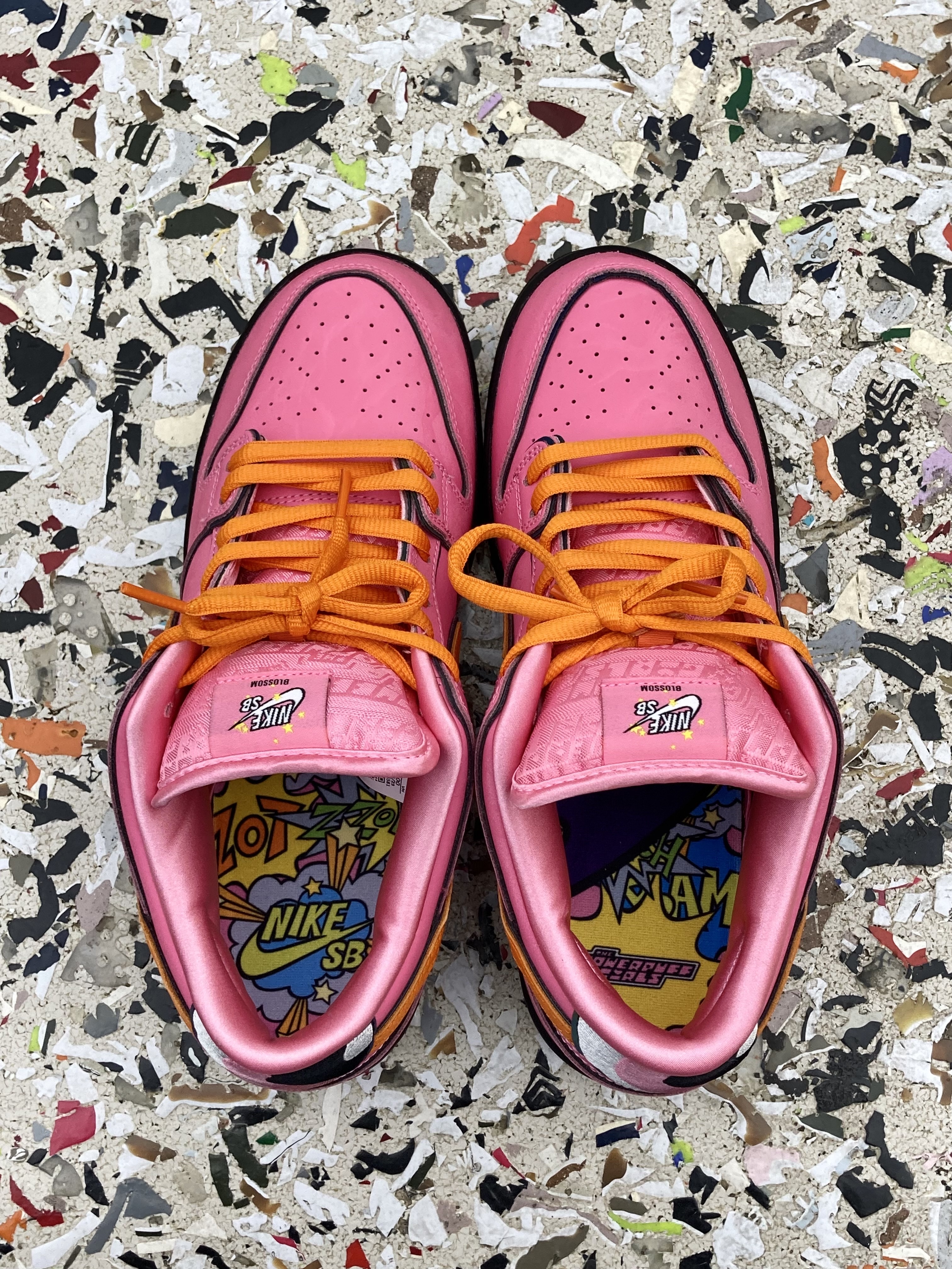 Nike x The Powerpuff Girls SB Dunk Low Pro QS Blossom 착용 스타일 - 2