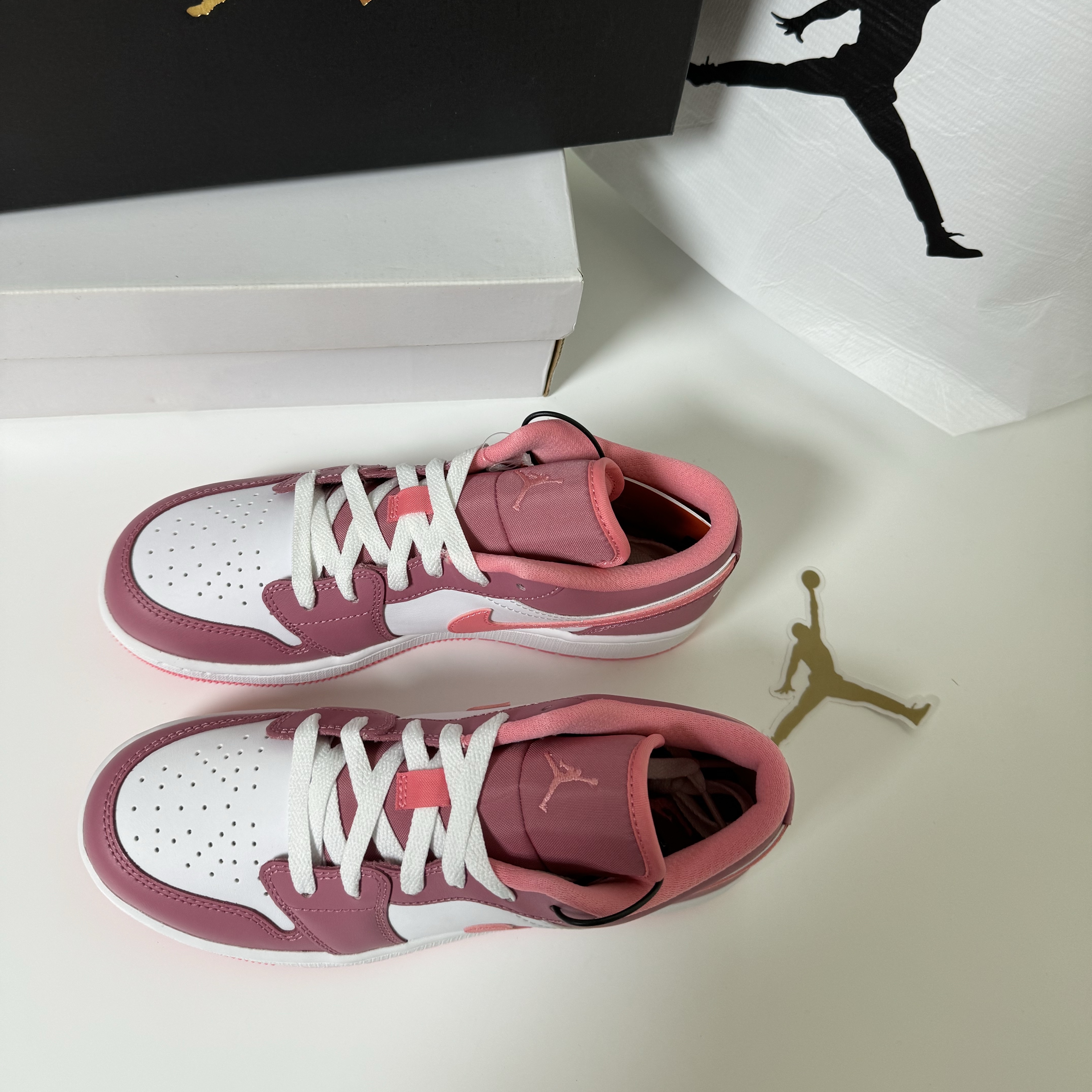(GS) Jordan 1 Low Desert Berry 착용 스타일 - 3