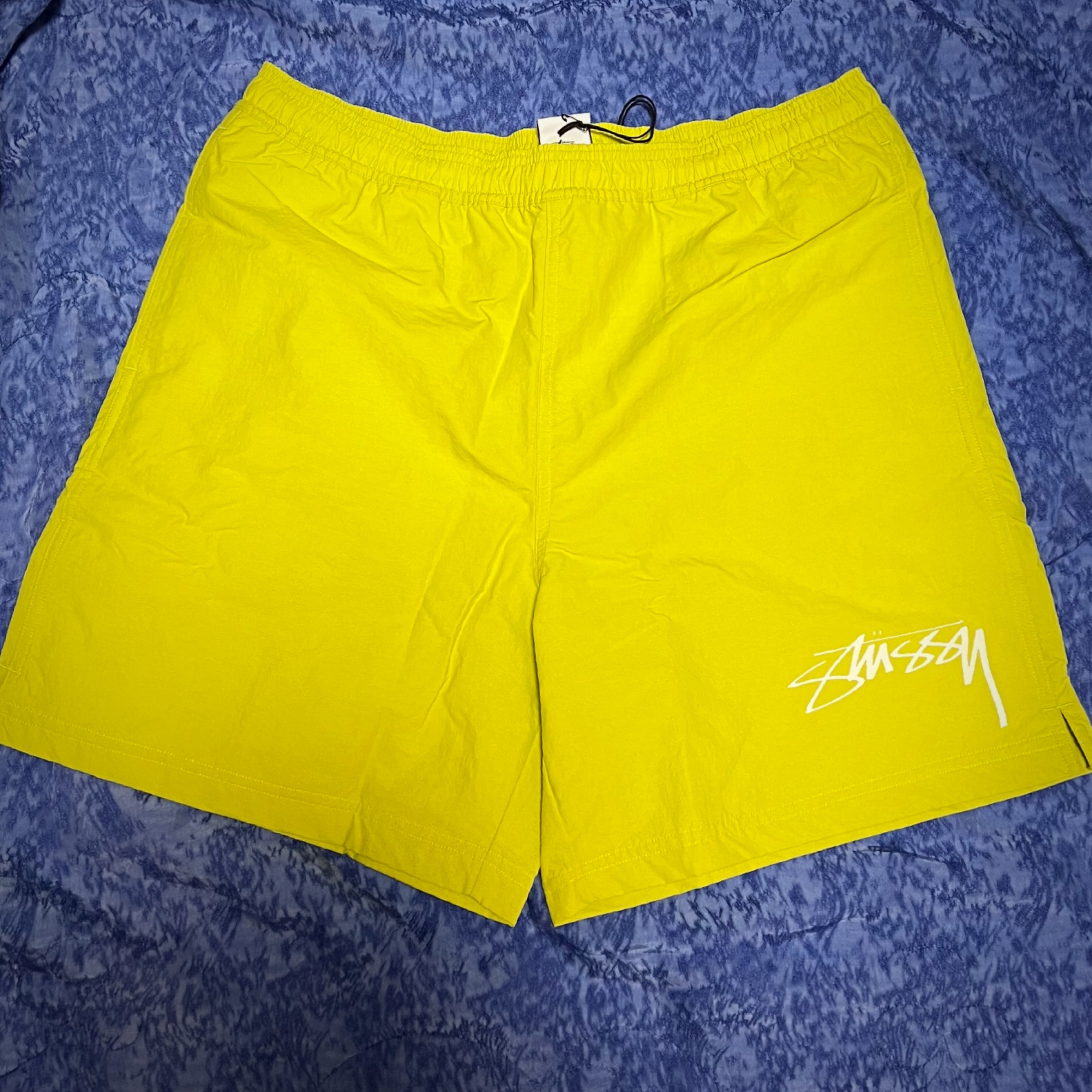 Nike x Stussy Shorts High Voltage (FJ9167-344) 착용 스타일