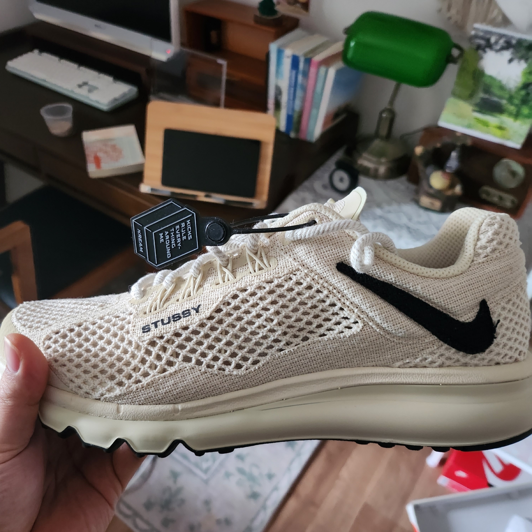 Nike x Stussy Air Max 2013 Fossil 착용 스타일