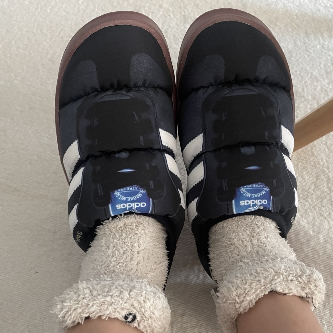 Adidas Puffylette Samba Core Black 착용 스타일
