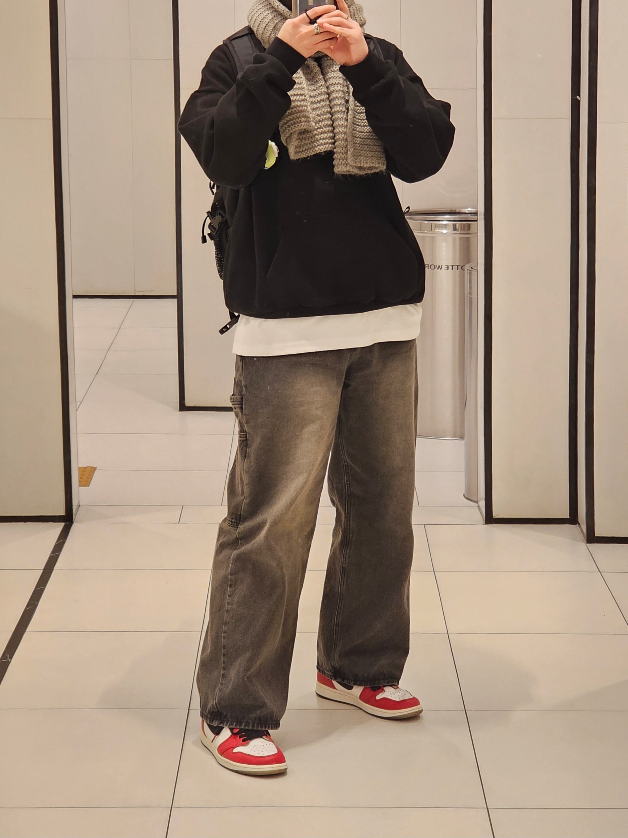 IAB Studio Half Zip-Up Black White, Jordan 1 Retro High Spider-Man Origin Story 착용 스타일