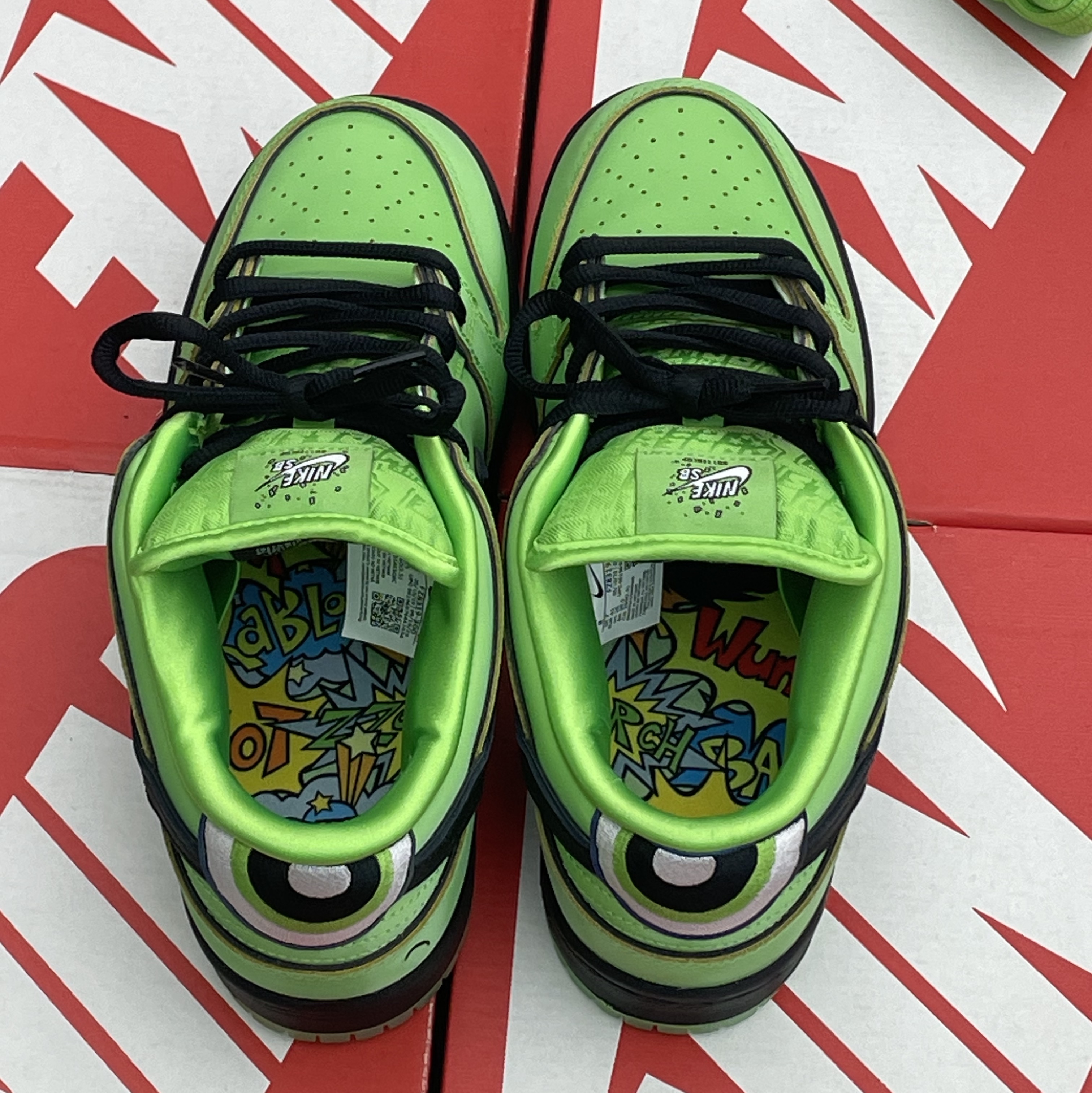 Nike x The Powerpuff Girls SB Dunk Low Pro QS Buttercup 착용 스타일 - 3