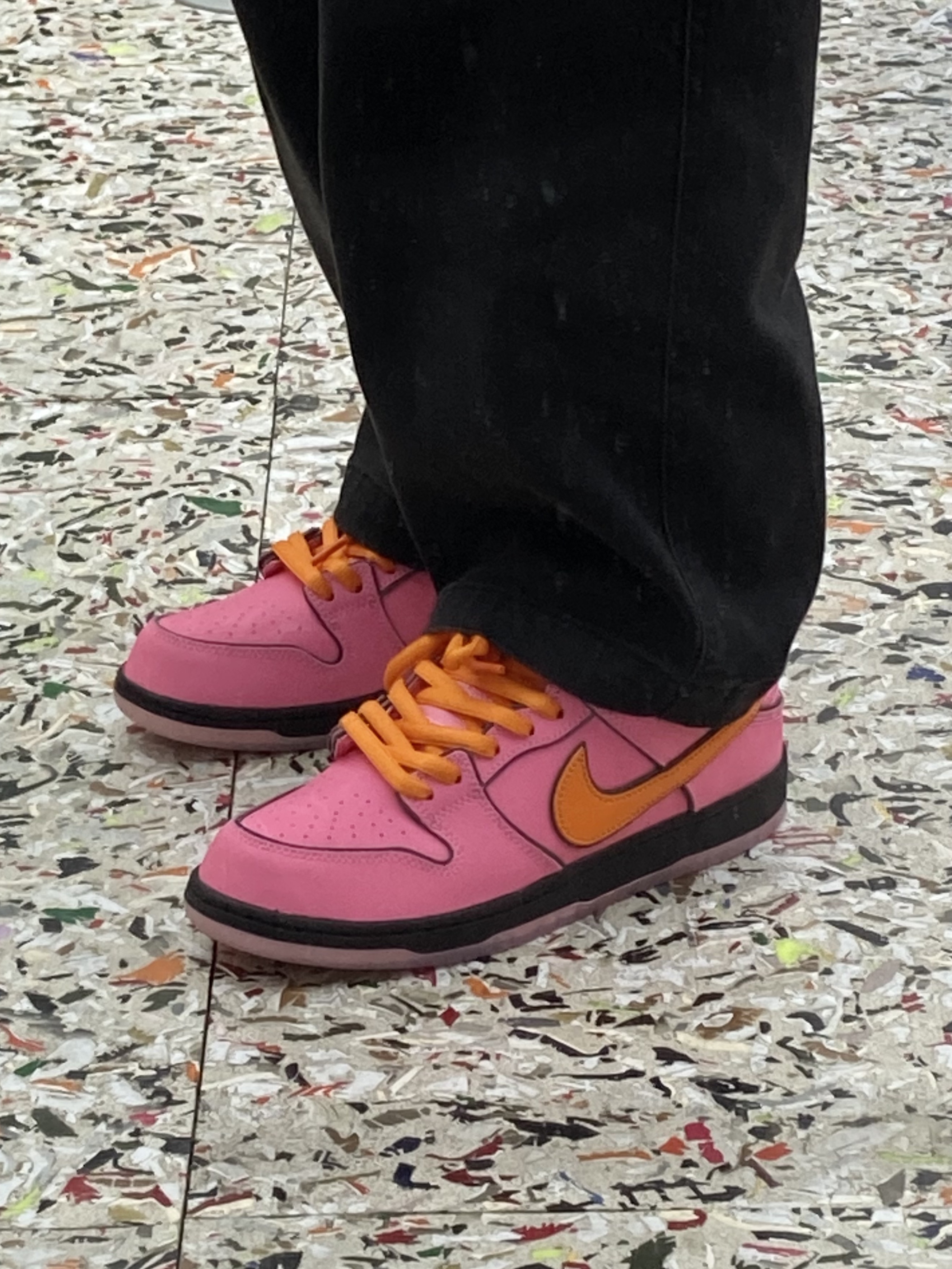 Nike x The Powerpuff Girls SB Dunk Low Pro QS Blossom 착용 스타일 - 1