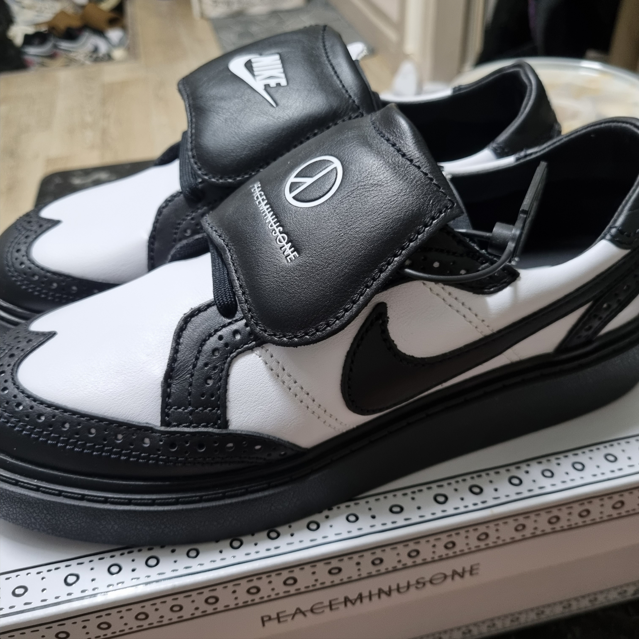 Nike x Peaceminusone Kwondo1 Black and White 착용 스타일