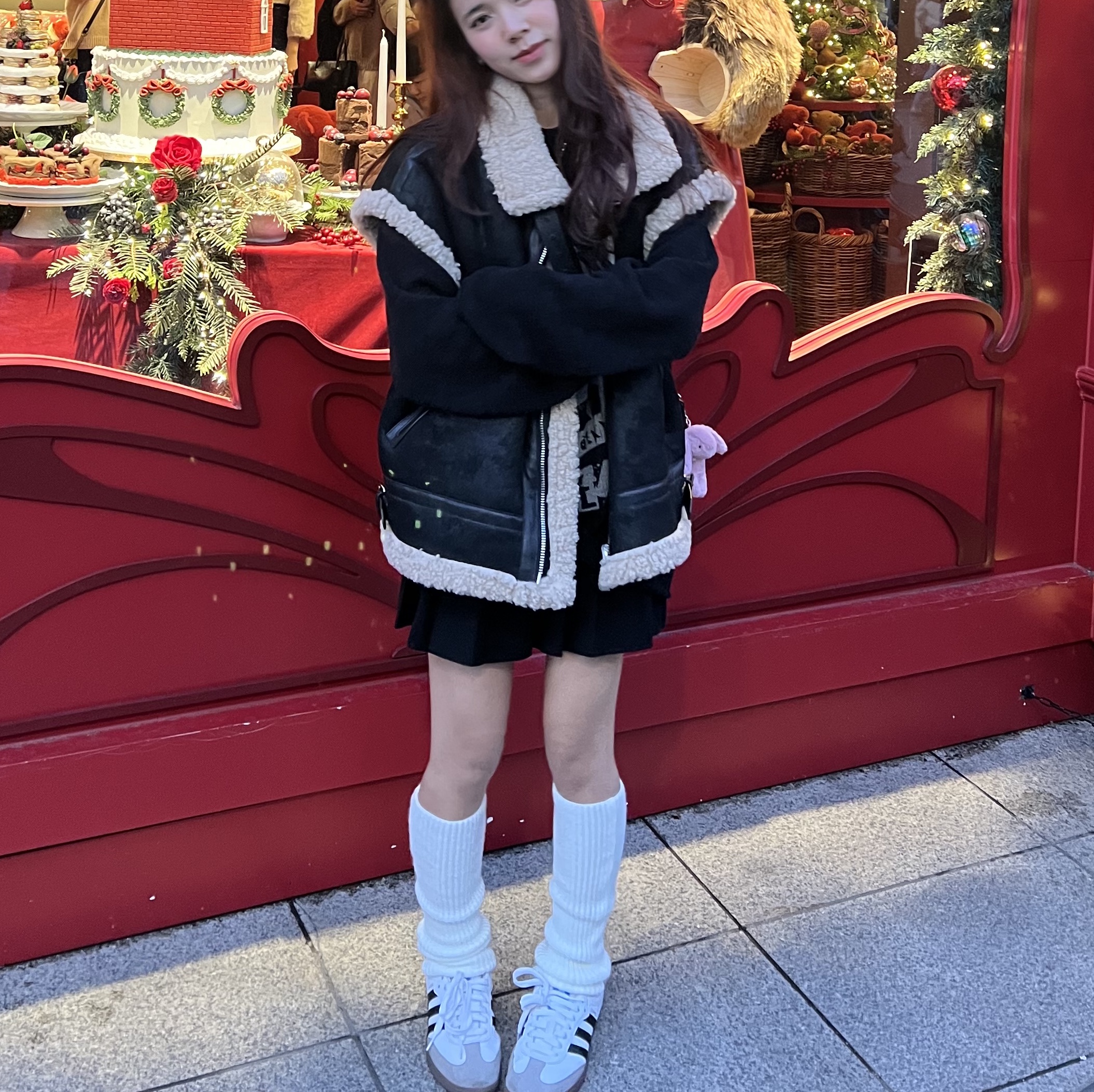 Adidas Samba Vegan White Black, Jellycat Bashful Bunny Bag Charm Tulip 착용 스타일 - 1