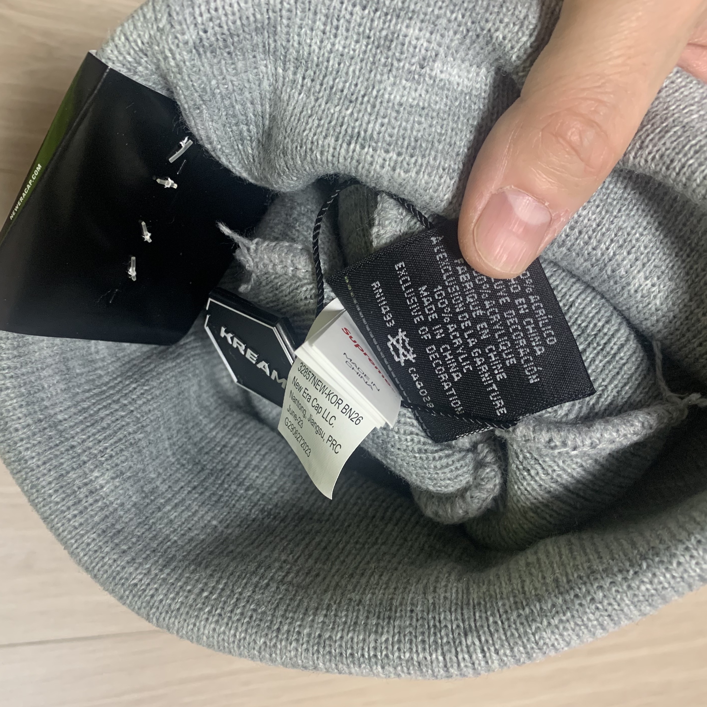 Supreme New Era Box Logo Beanie Heather Grey - 23FW 착용 스타일 - 3