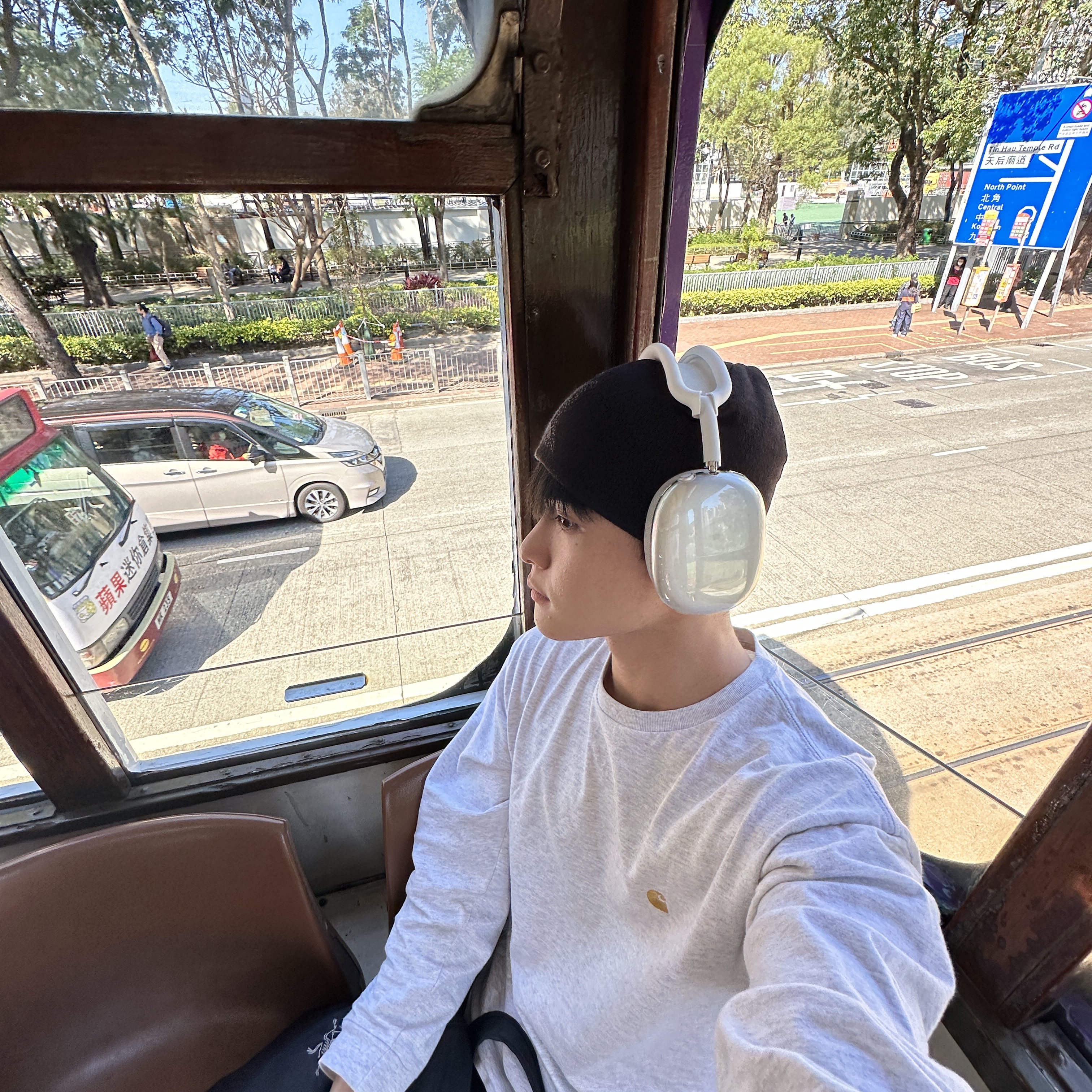 Apple AirPods Max Lightning Silver (Korean Ver.) 착용 스타일