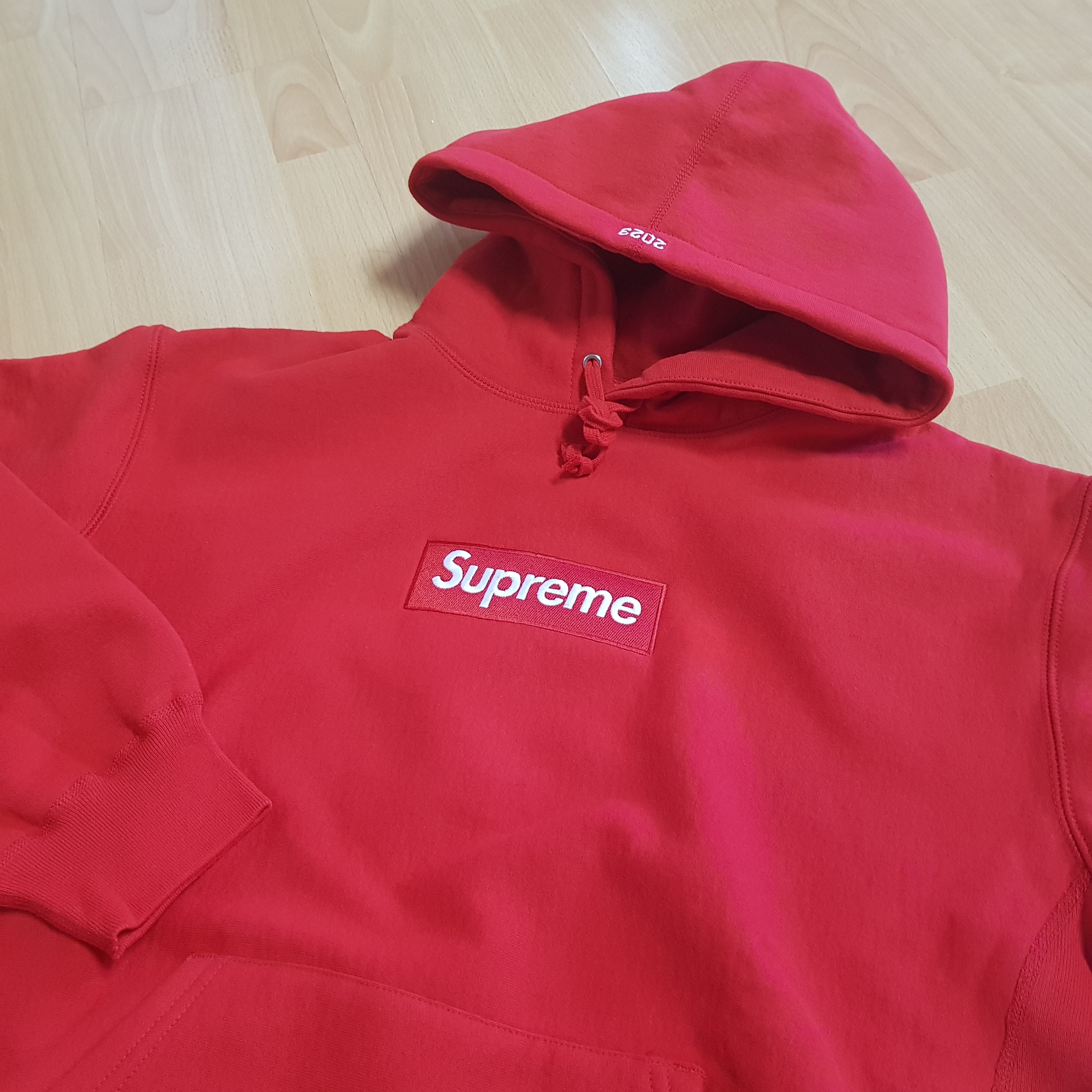 Supreme Box Logo Hooded Sweatshirt Red - 23FW 착용 스타일 - 2