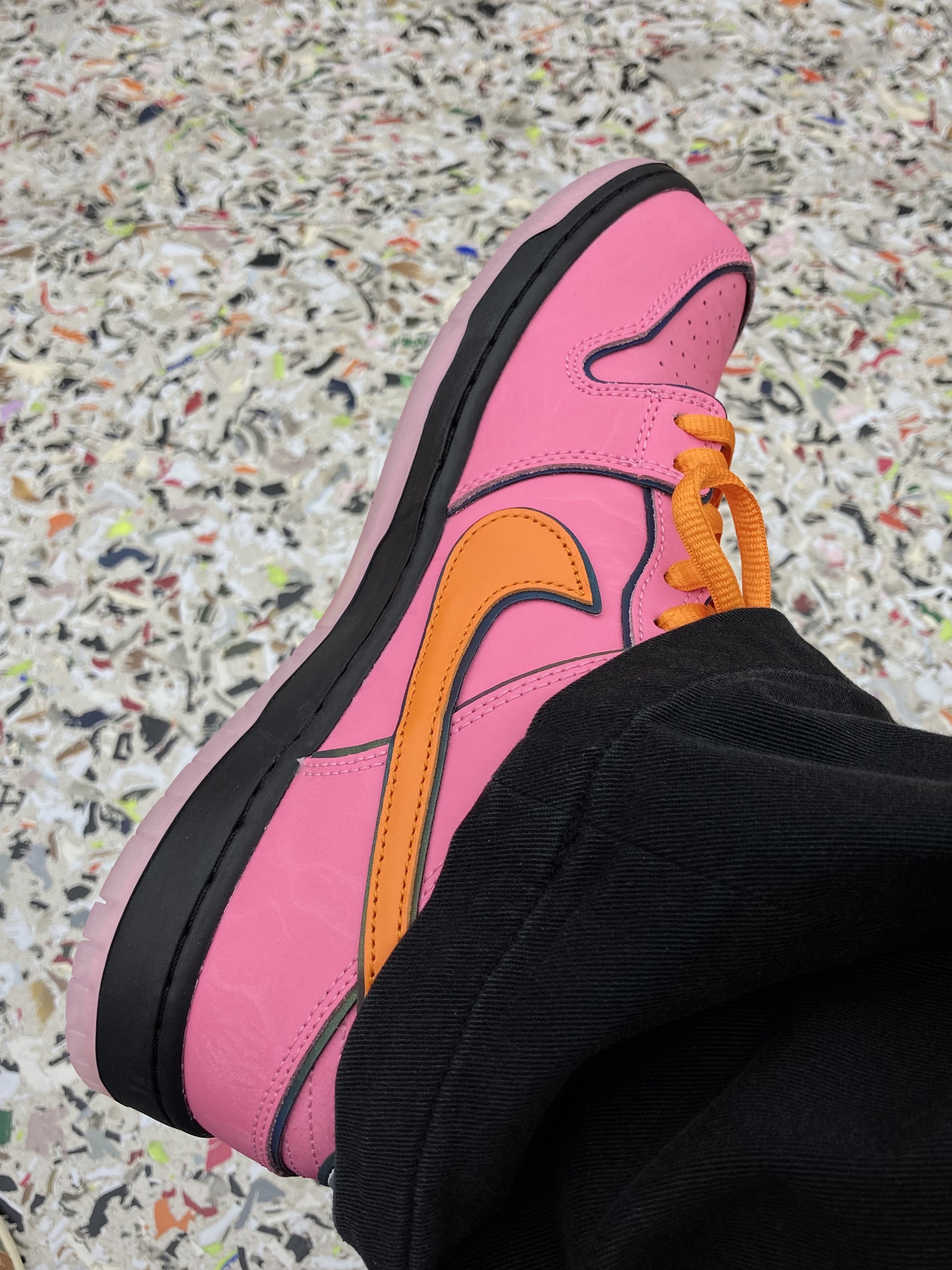 Nike x The Powerpuff Girls SB Dunk Low Pro QS Blossom 착용 스타일 - 3