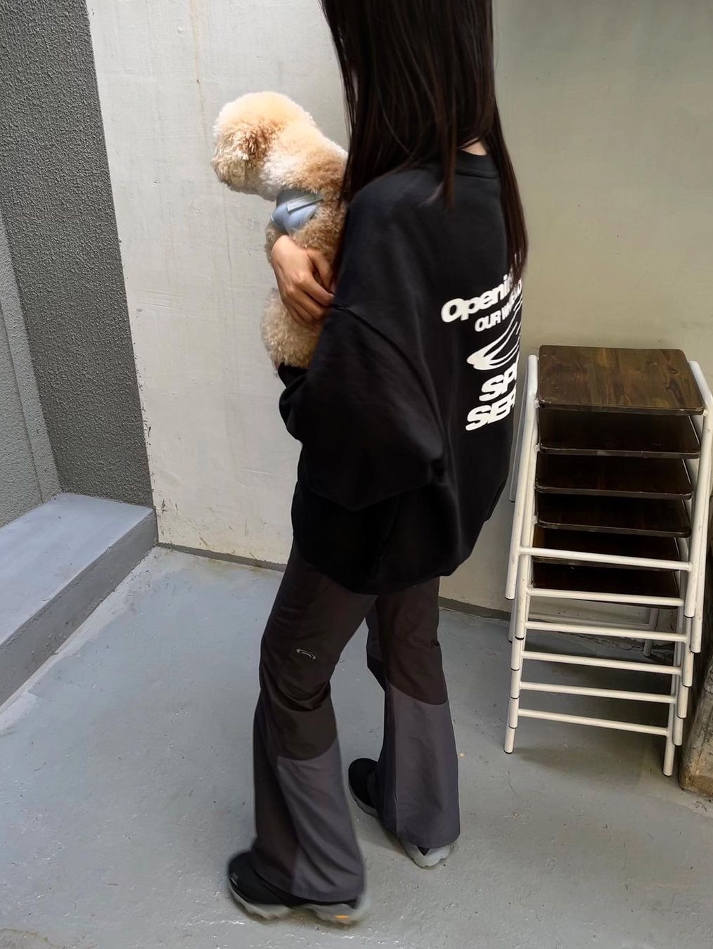 Opening Project Sport Service Sweatshirt Black 착용 스타일 - 4