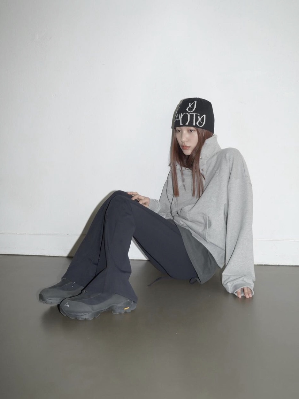 Roa Hiking Katharina Black 착용 스타일