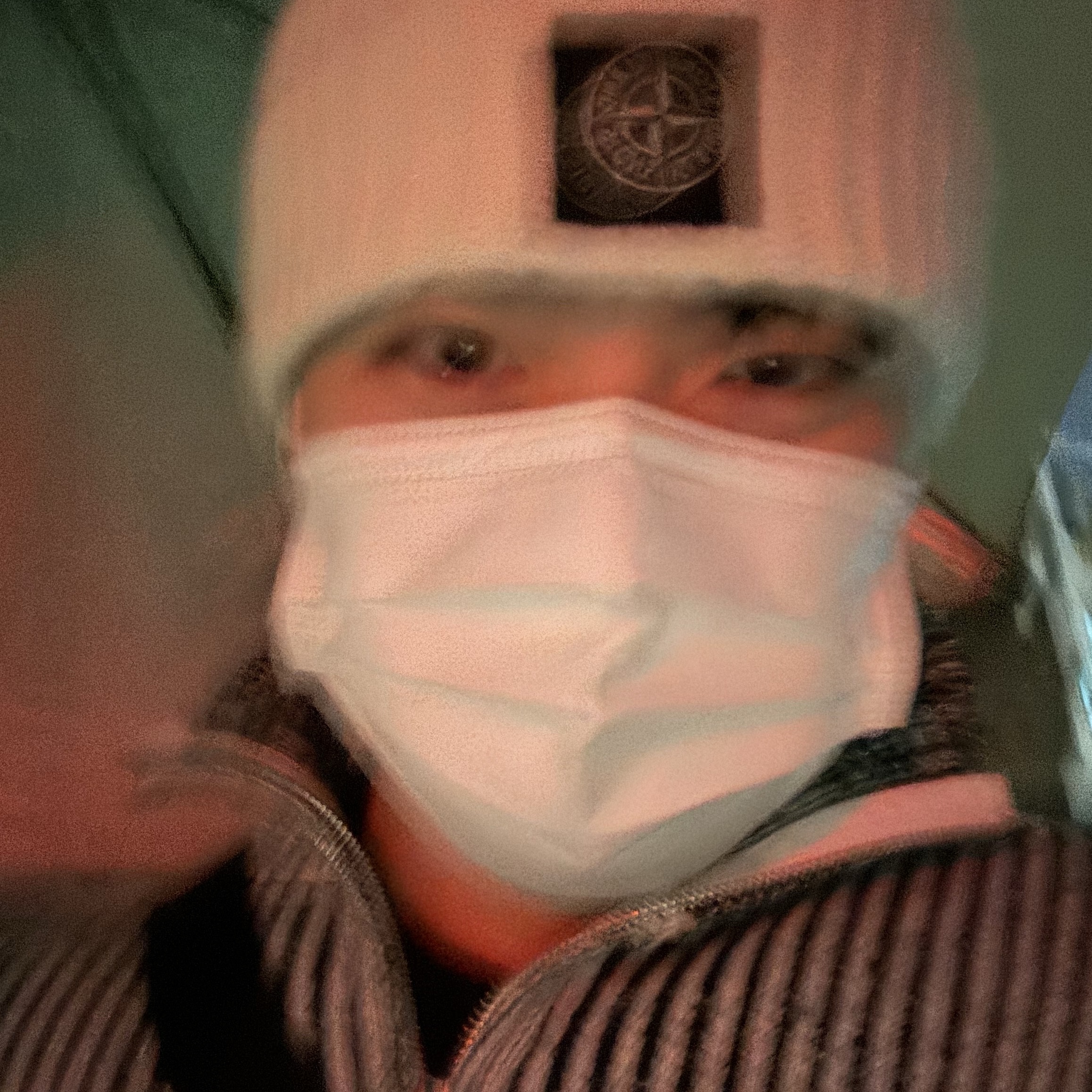 Stone Island N10B5 Beanie Off White - 22FW 착용 스타일