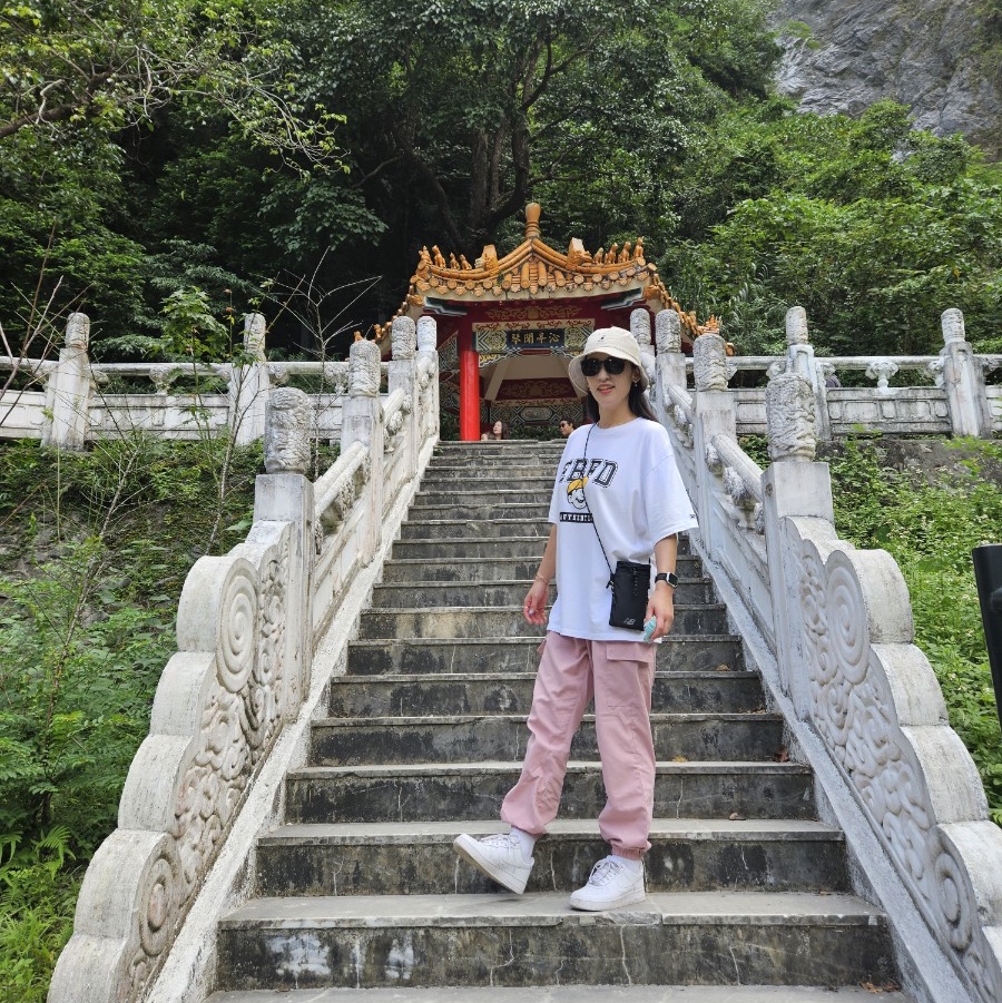 (W) Nike Air Force 1 '07 Low White 착용 스타일 - 1