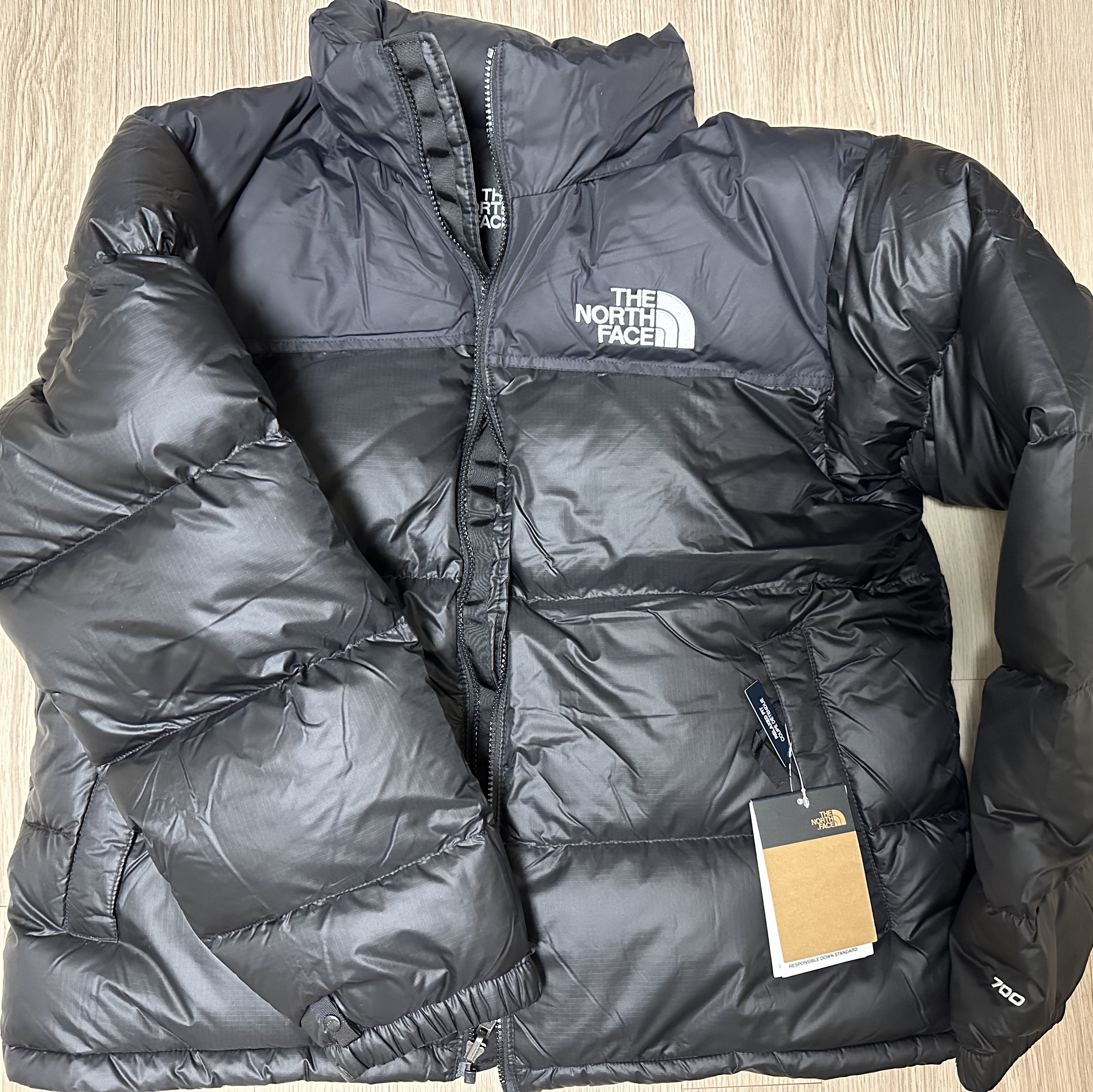 The North Face 1996 Retro Nuptse Down Jacket TNF Black 착용 스타일