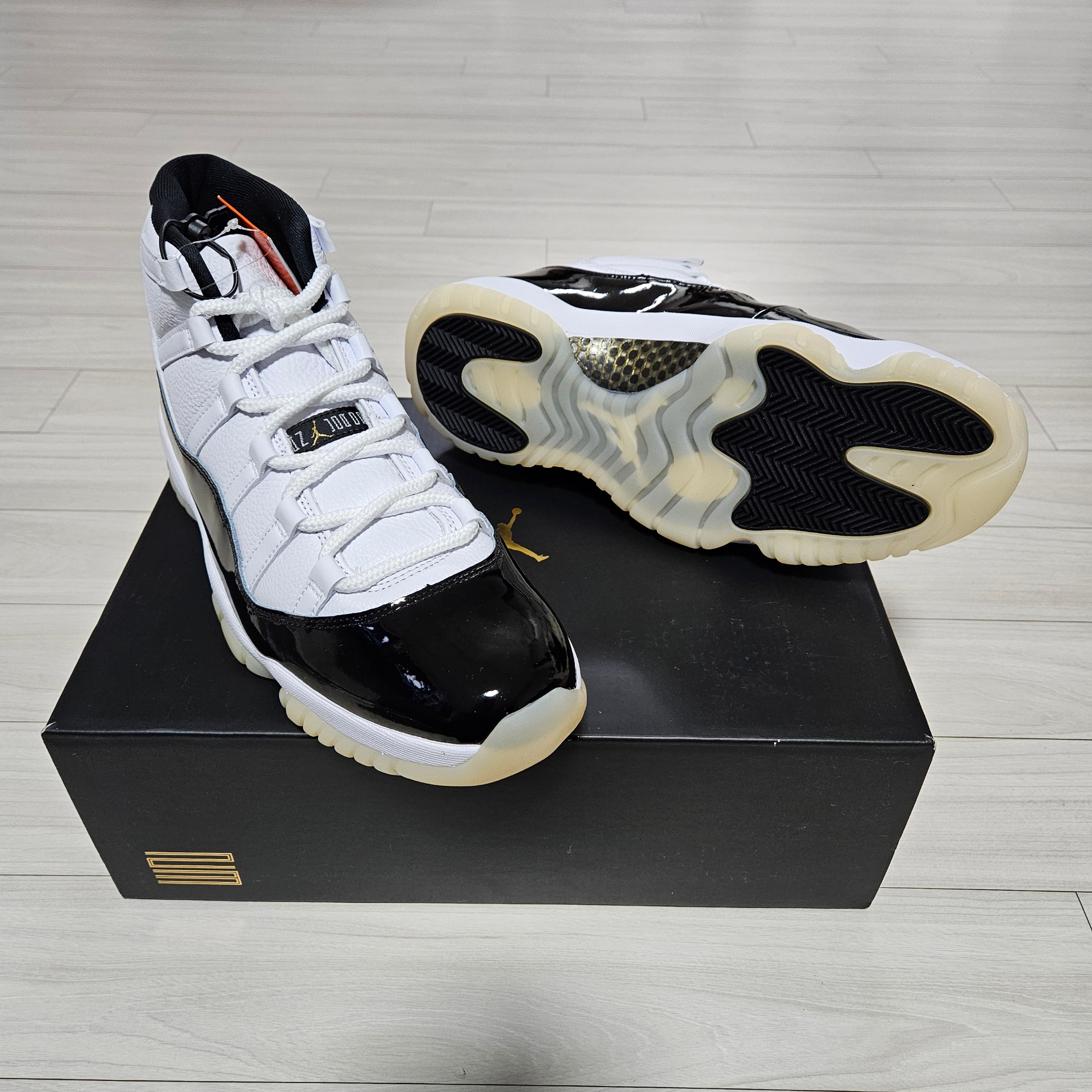 Jordan 11 Retro Gratitude 착용 스타일 - 2