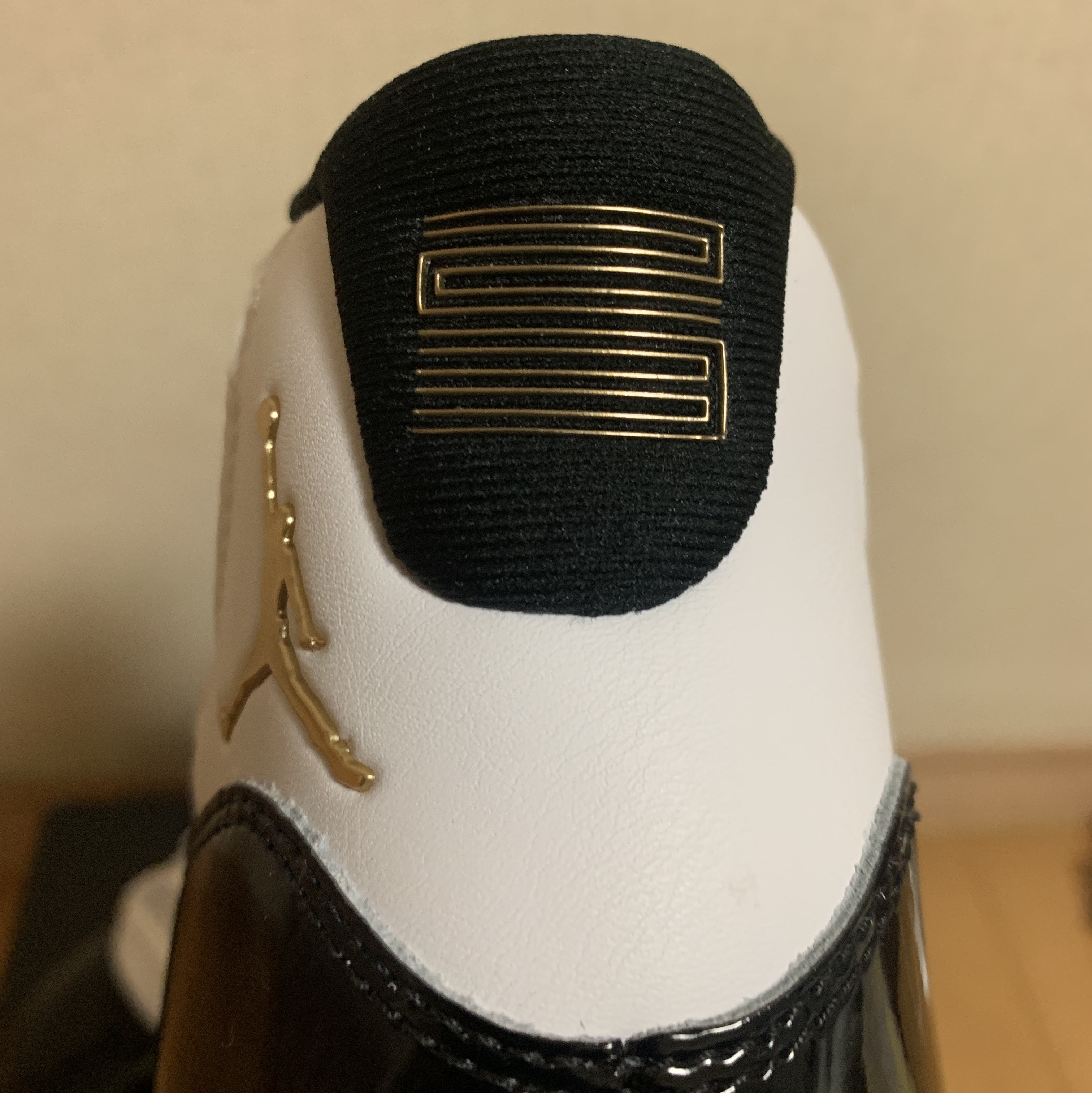 Jordan 11 Retro Gratitude 착용 스타일 - 3