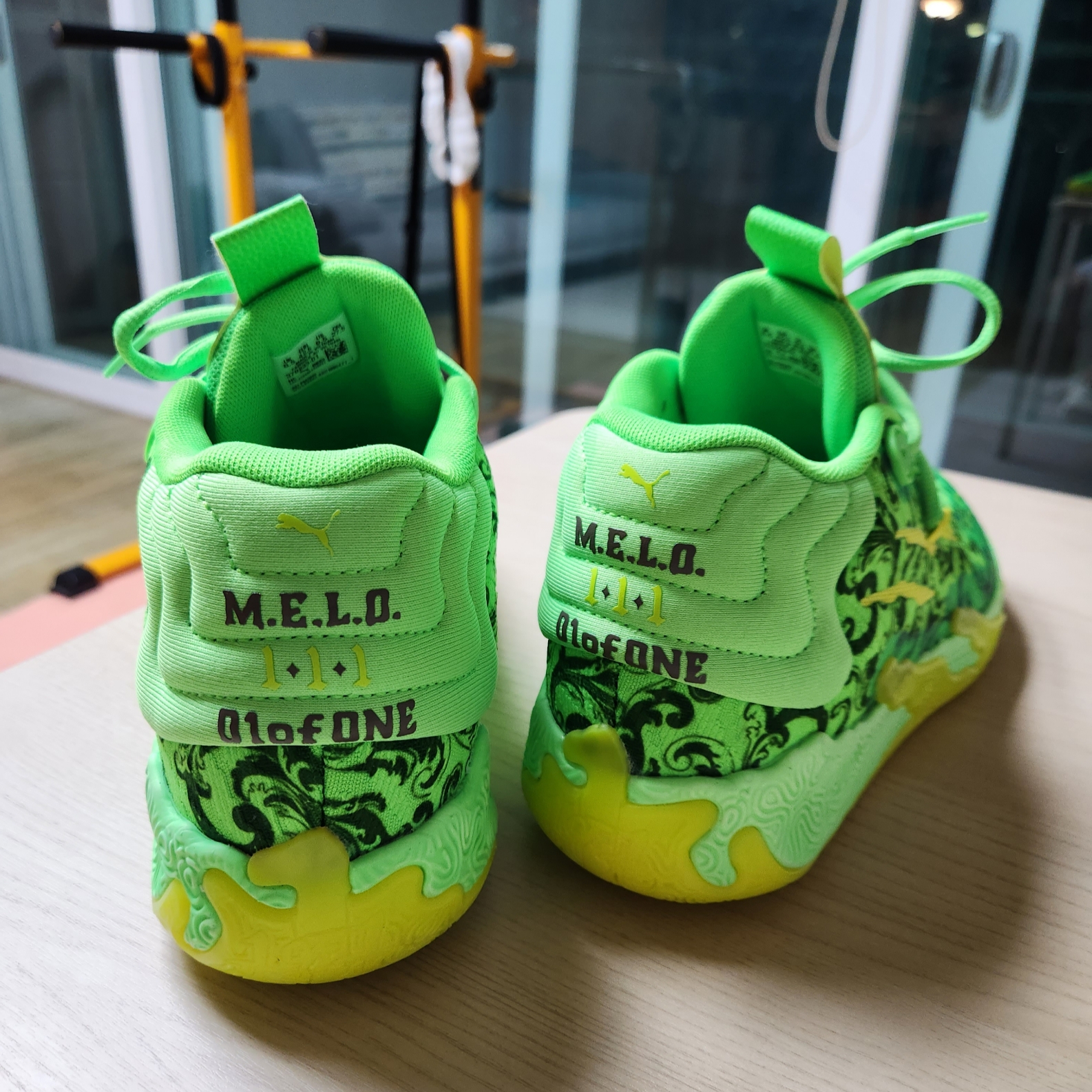 Puma MB.03 Lamelo Ball Fluro Green Fluro Yellow 착용 스타일 - 2