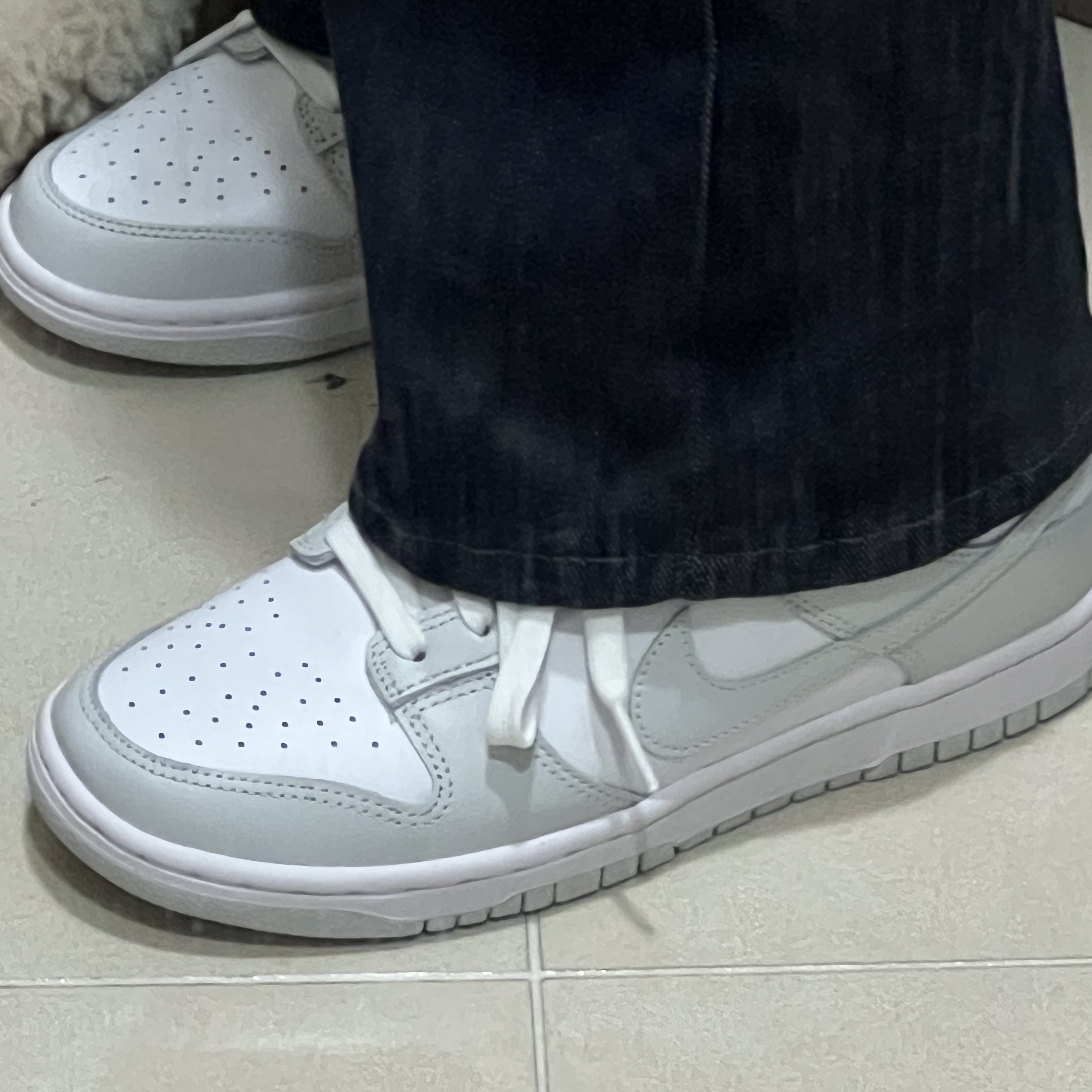 (W) Nike Dunk Low Photon Dust 착용 스타일 - 1