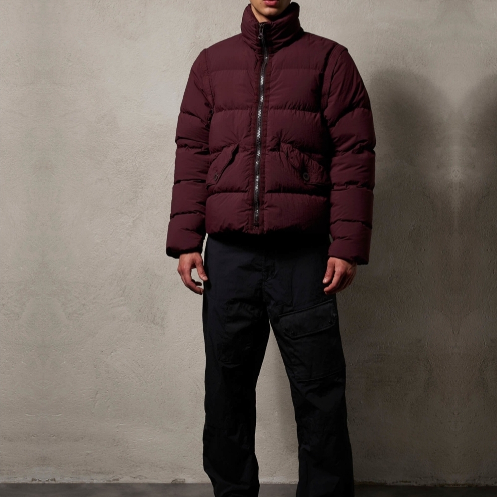 Ten C Austral Down Vest Jacket Blackberry 착용 스타일 - 1