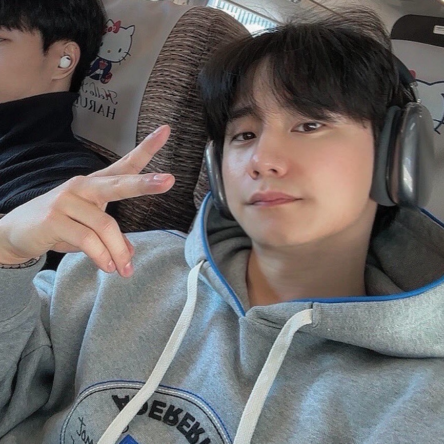 Converse x Ader Error Shapes Pullover Hoodie Vintage Grey Heather, Apple AirPods Max Lightning Space Gray (Korean Ver.) 착용 스타일