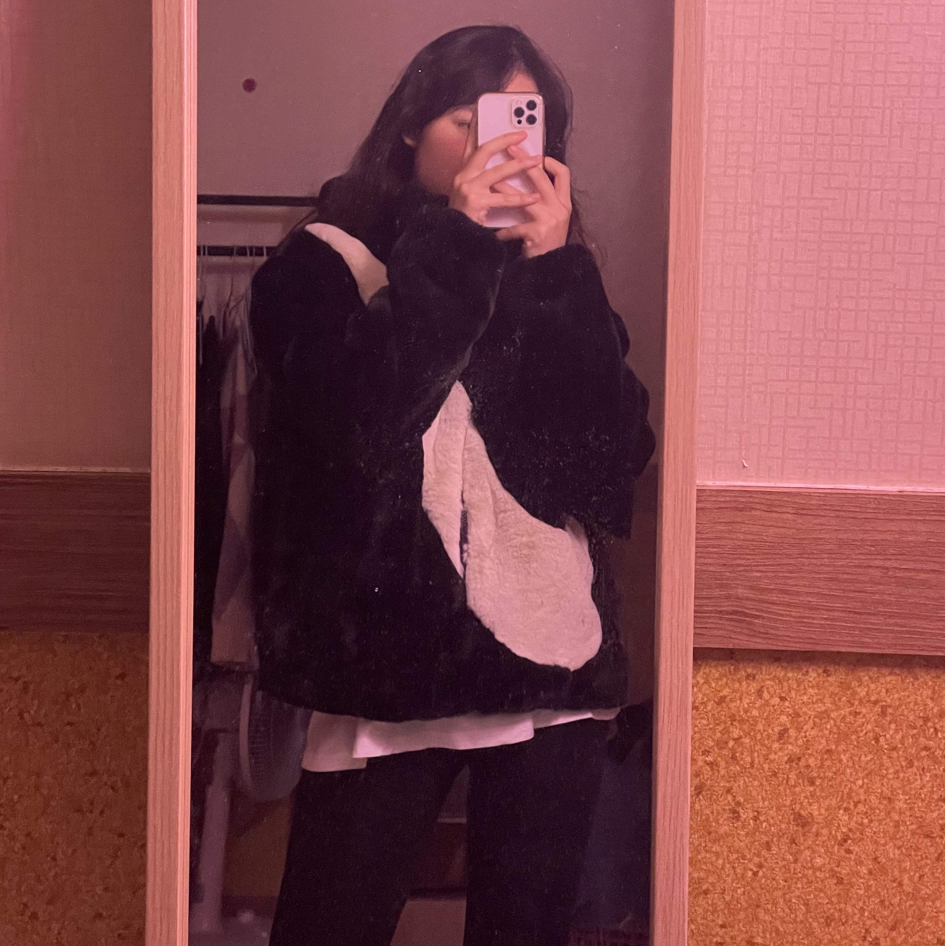 (W) Nike NSW Faux Fur Jacket Black - Asia 착용 스타일