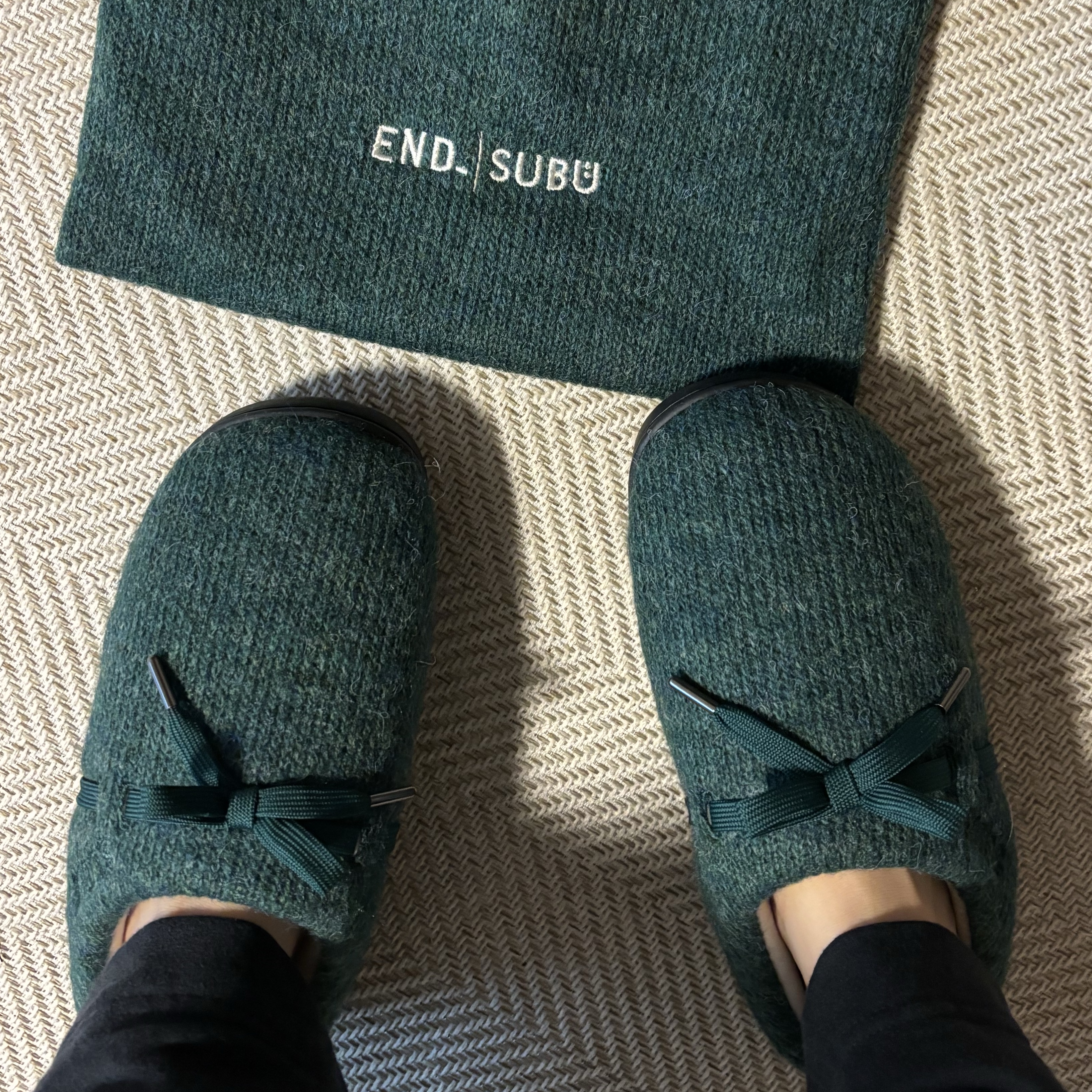 Subu x END. Winter Knit Green 착용 스타일