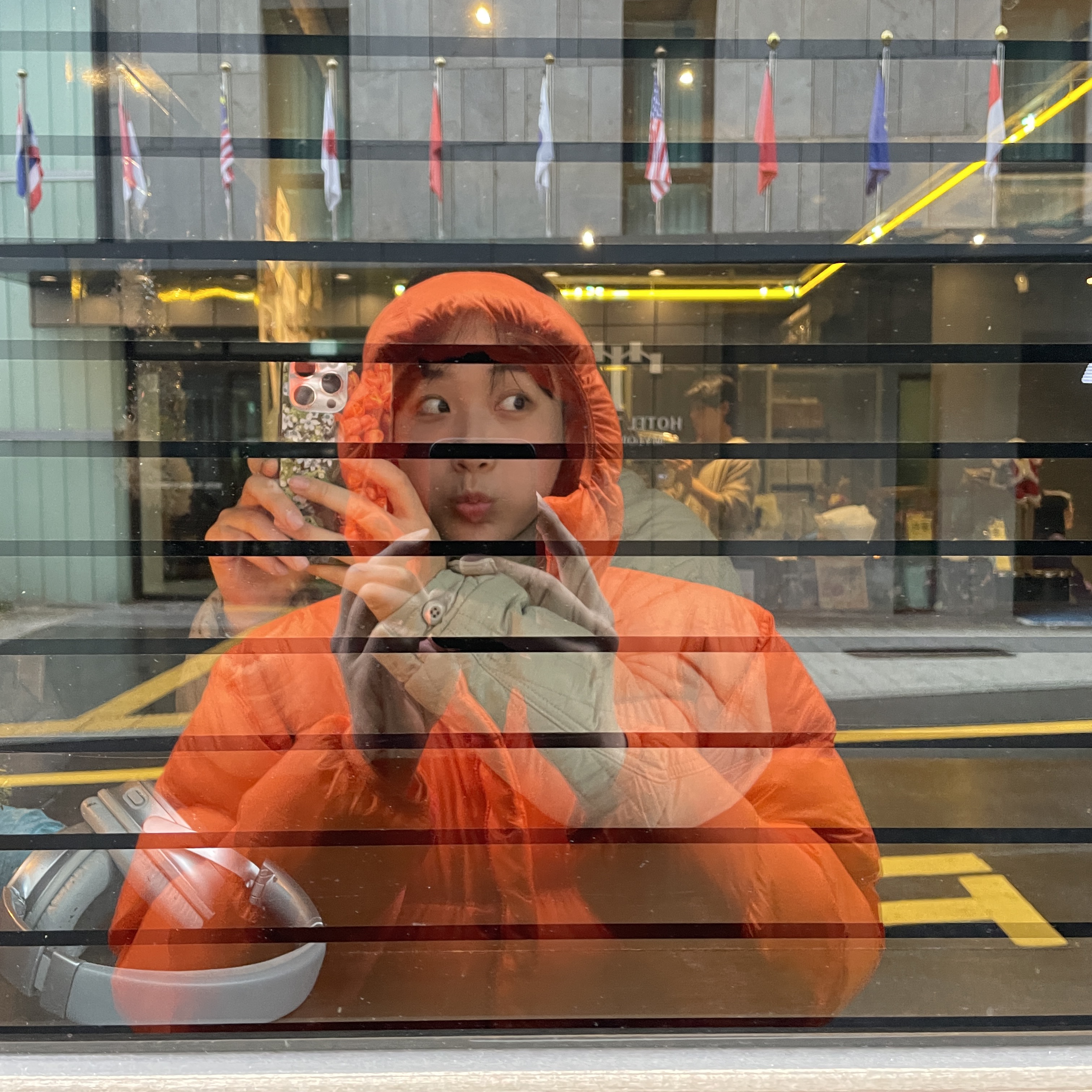 Nike ACG Therma-Fit ADV Lunar Lake Puffer Jacket Safety Orange - Asia 착용 스타일
