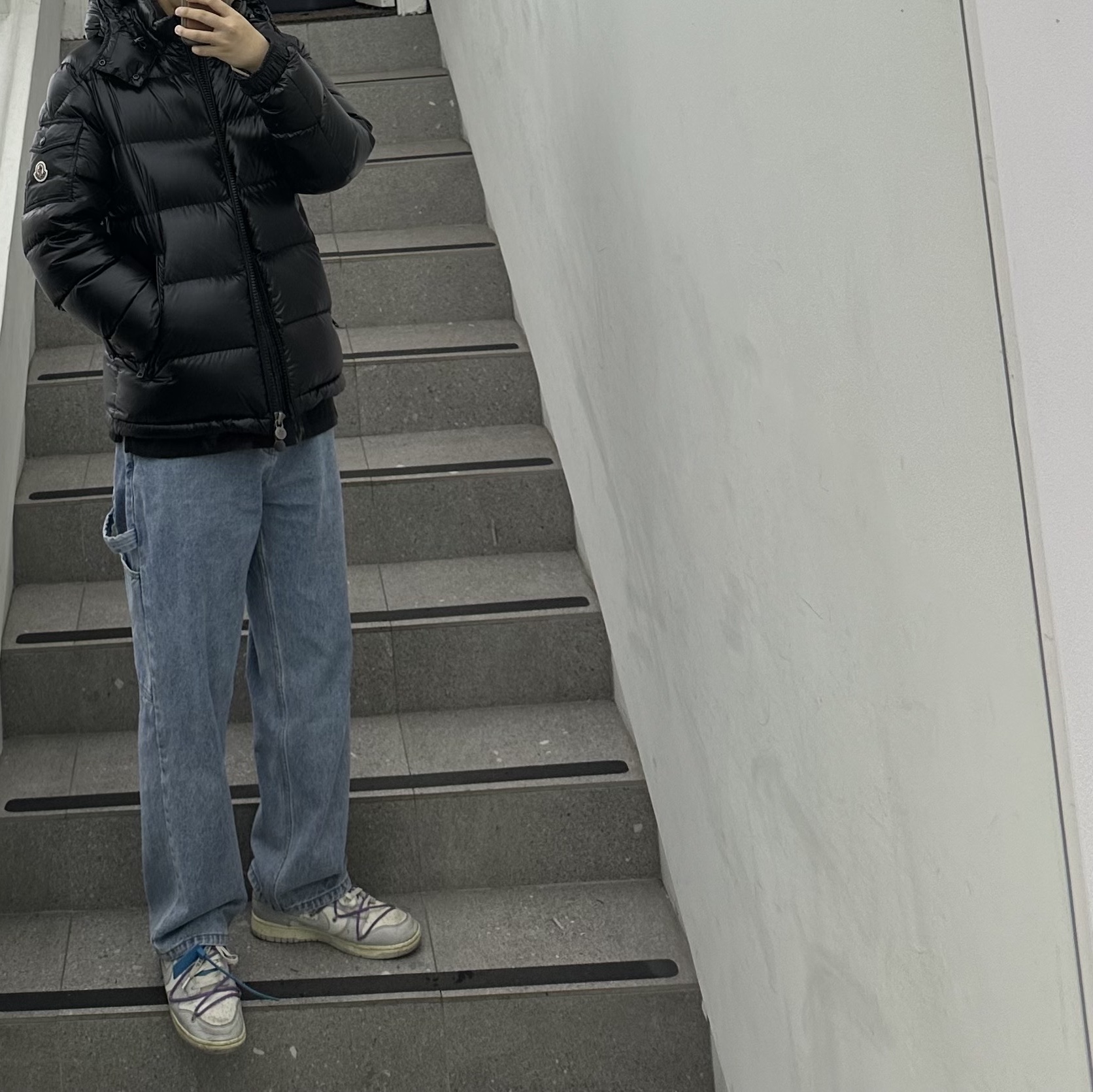 Moncler Maya Short Down Jacket Black - 23FW, Nike x Off-White Dunk Low The 50 - Lot 47 착용 스타일