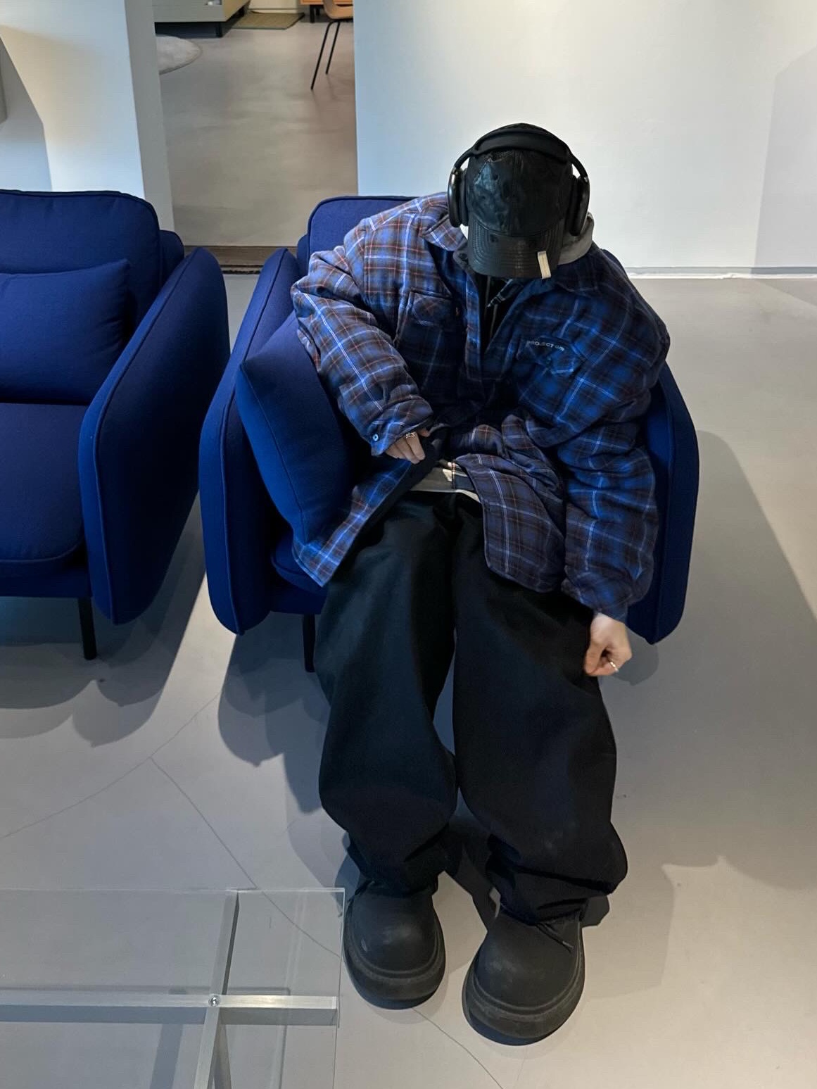 Project G/R Backward Denim Pants Black, Project G/R Reversible Padded Check Shirt Navy 착용 스타일 - 3