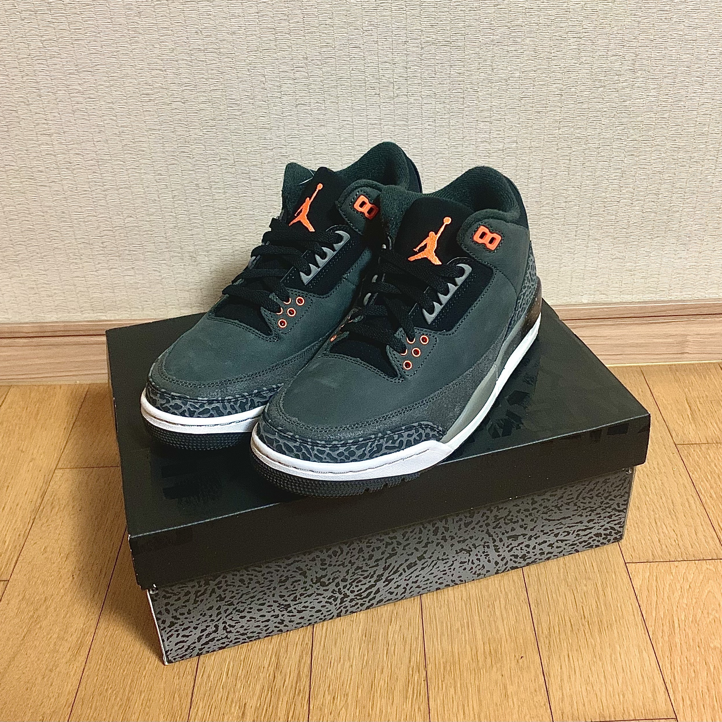 Jordan 3 Retro Fear, Jordan 3 Retro White Cement Reimagined 착용 스타일 - 1