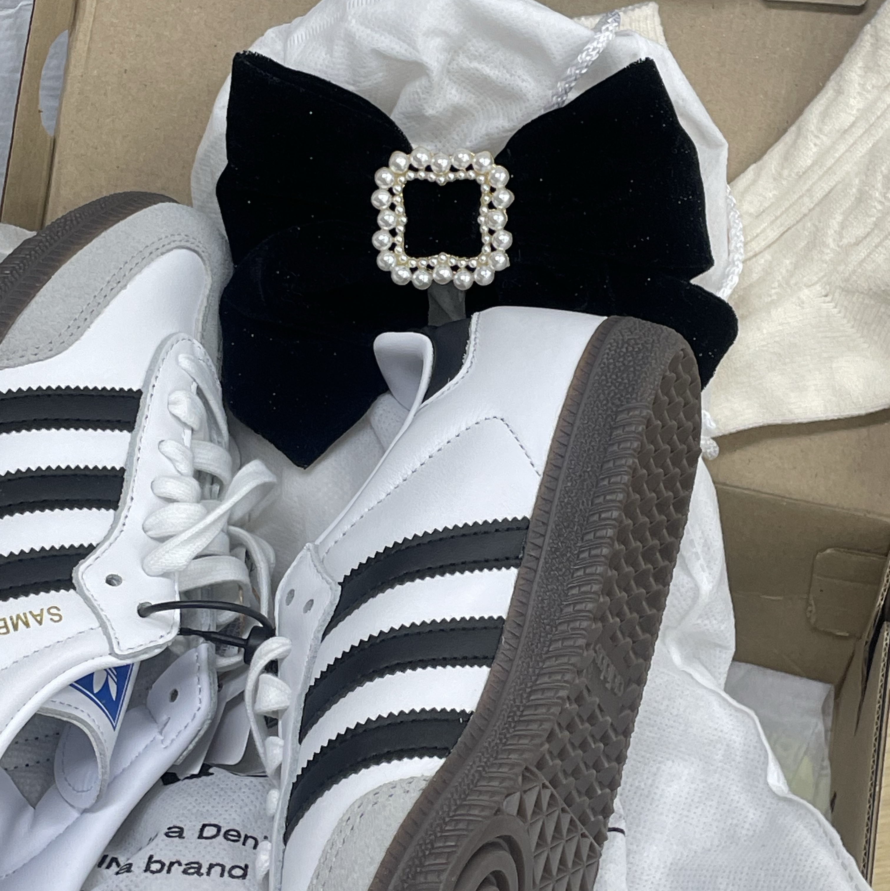 Adidas Samba OG Cloud White 착용 스타일