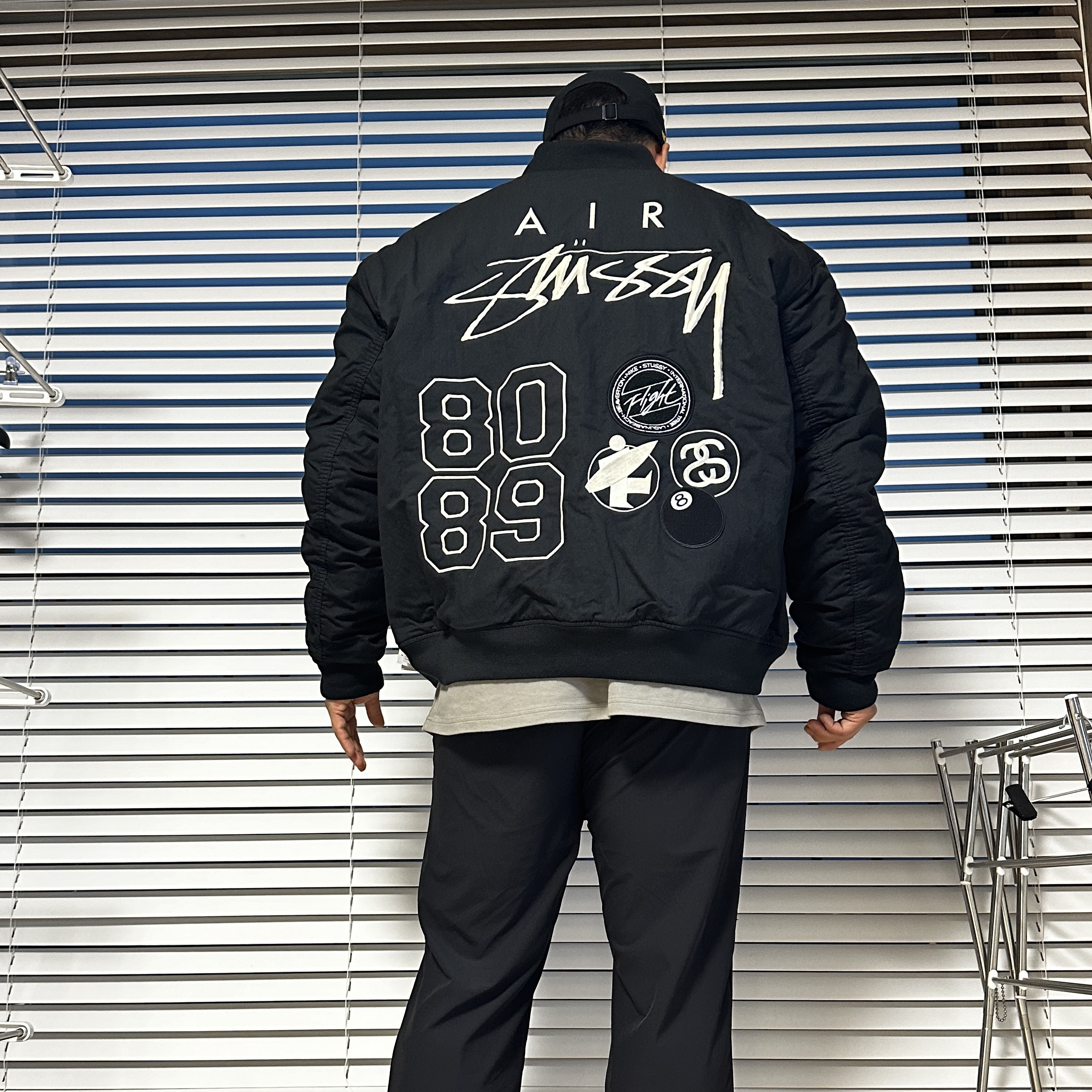 Nike x Stussy Reversible Jacket Black (FJ9153-010), Nike x Stussy Full Zip Washed Fleece Hoodie Black (FJ9175-010) 착용 스타일 - 1