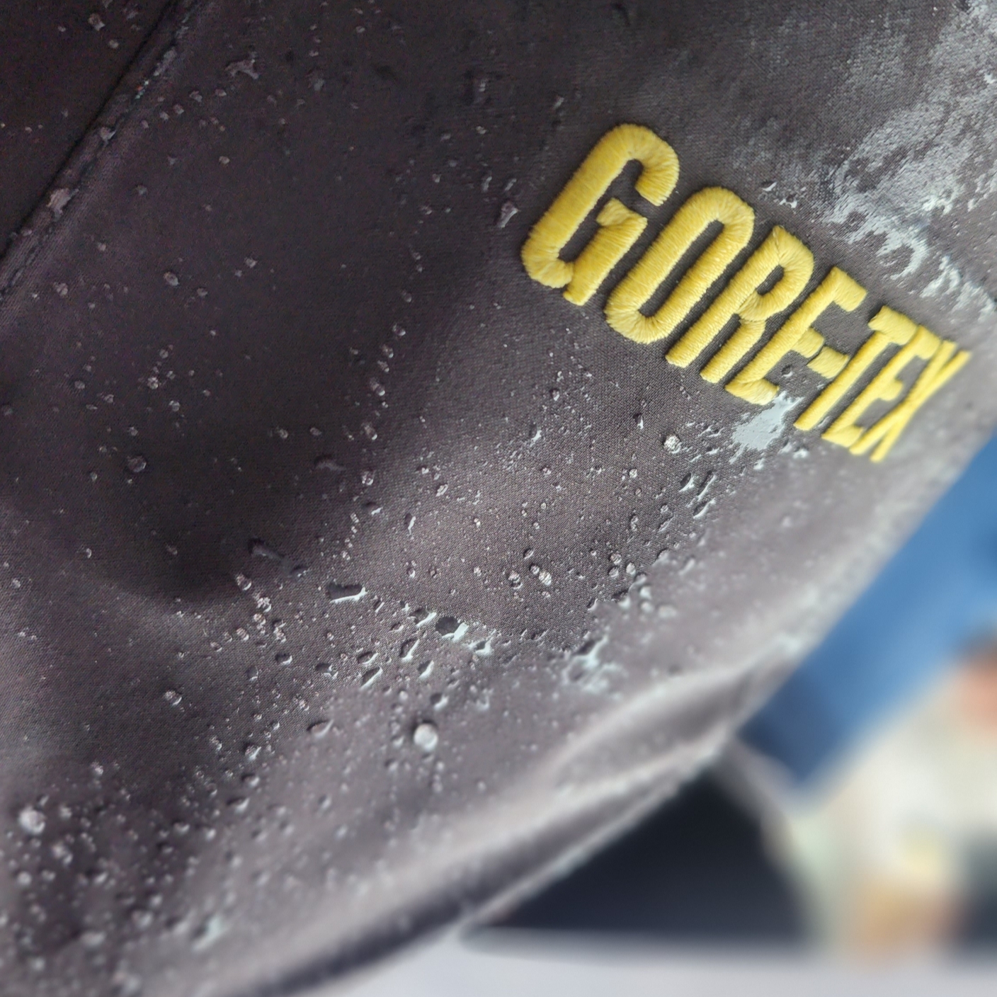 Thisisneverthat Gore-Tex 3L Jacket Black 착용 스타일