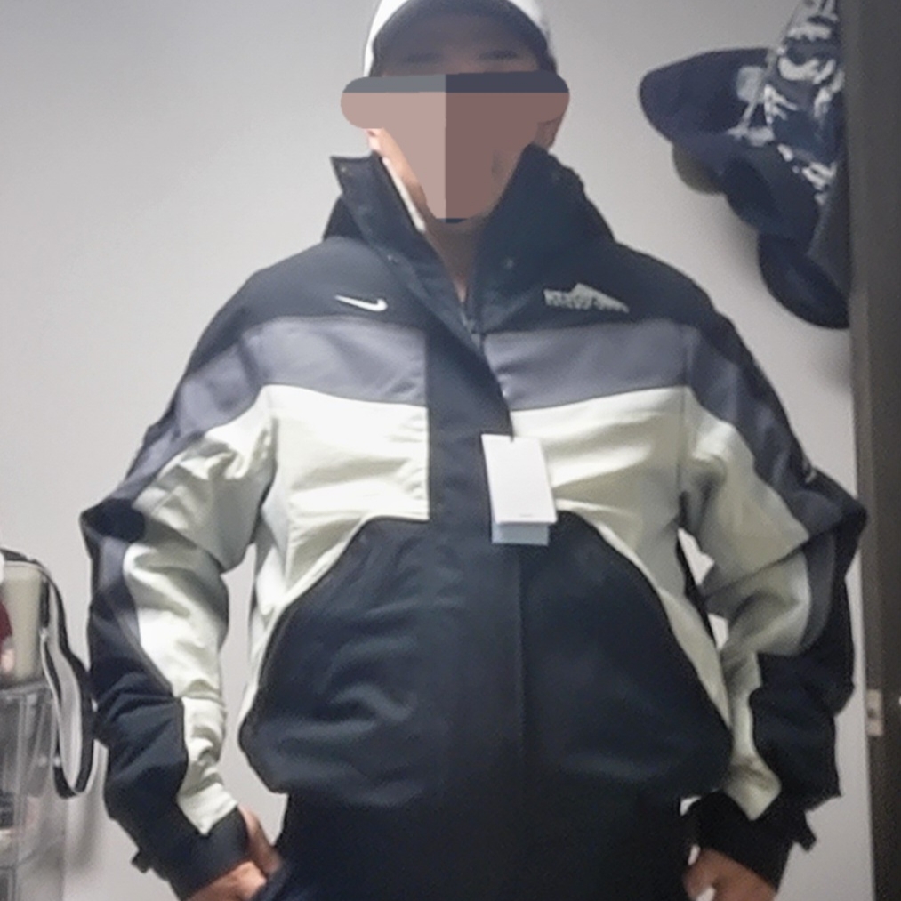 Nike x Drake Nocta 8K Peaks DLMTS 8000 Jacket Black (DV3625-010) 착용 스타일 - 1