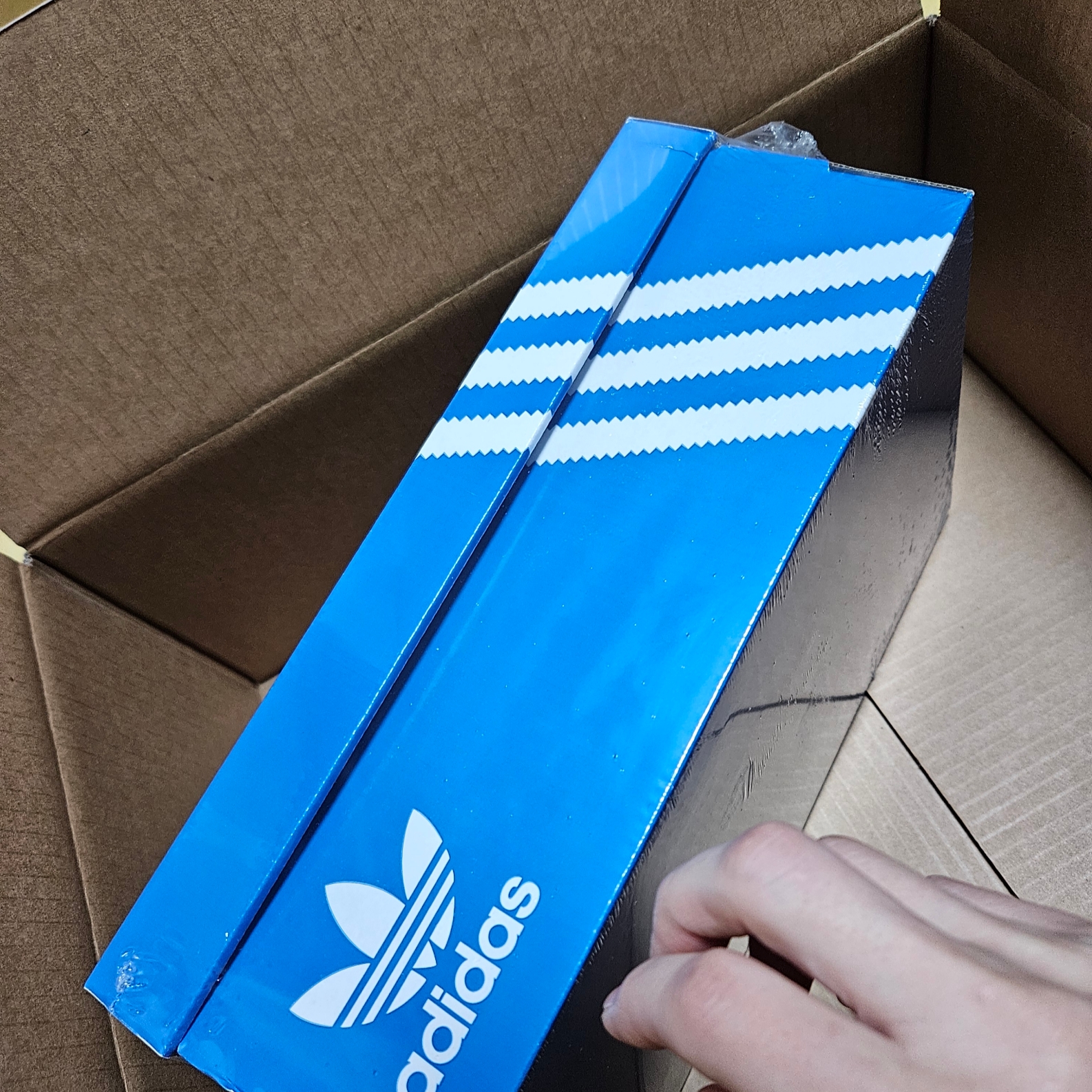Adidas Samba OG Cloud White 착용 스타일 - 1