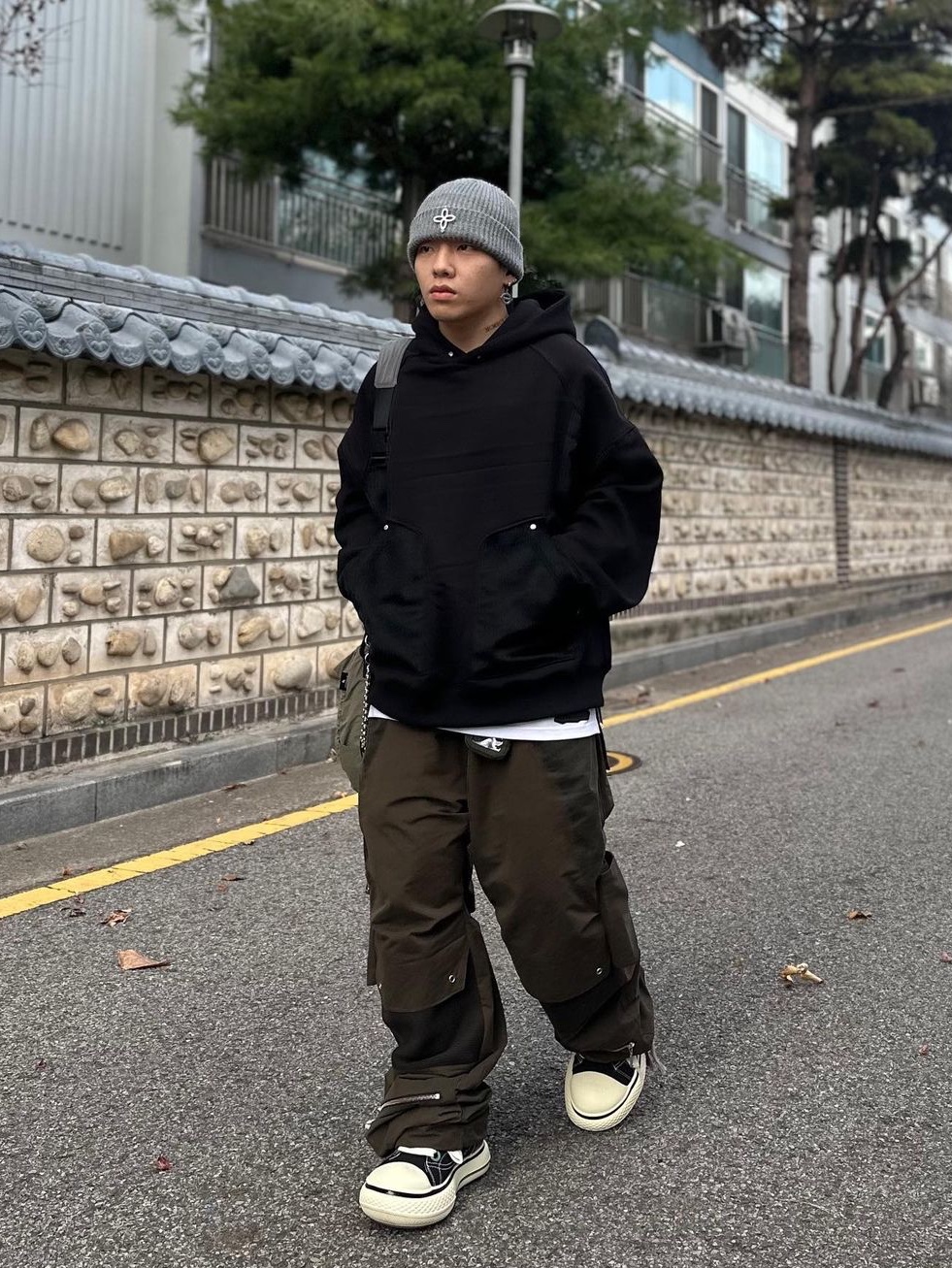 Surgery Clover Logo Beanie Ver.2 Grey 착용 스타일 - 4
