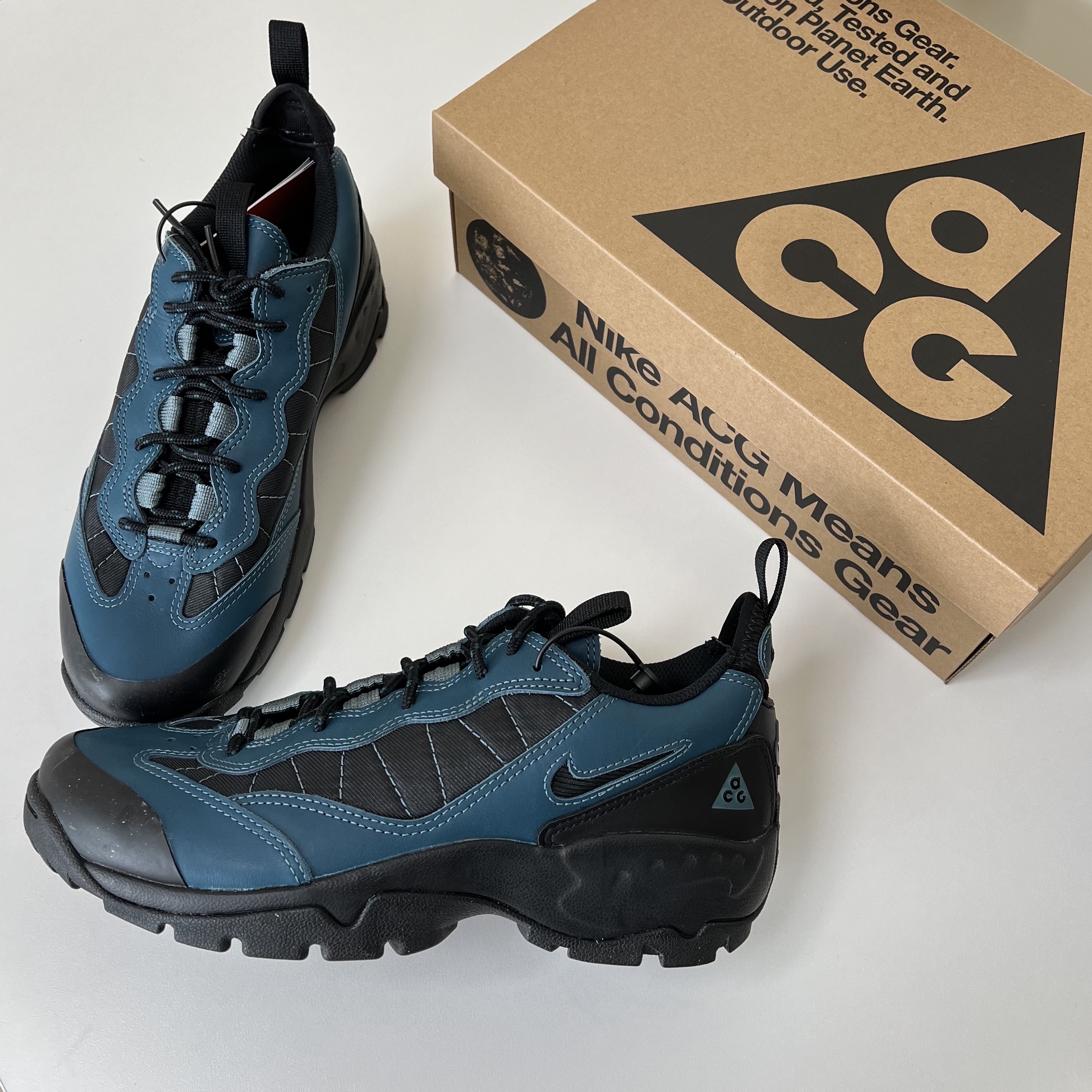 Nike ACG Air Mada Ash Green 착용 스타일