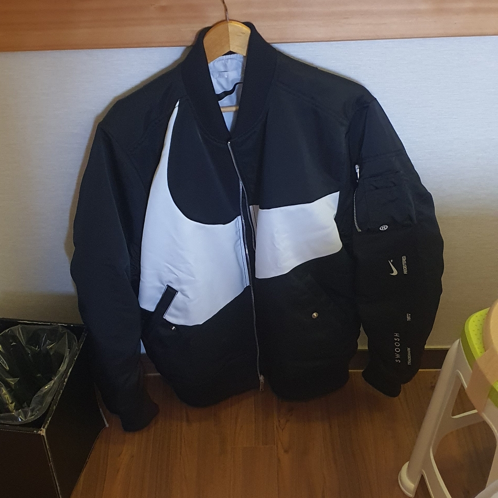 Nike NSW Swoosh Therma-Fit Bomber Black - Asia 착용 스타일