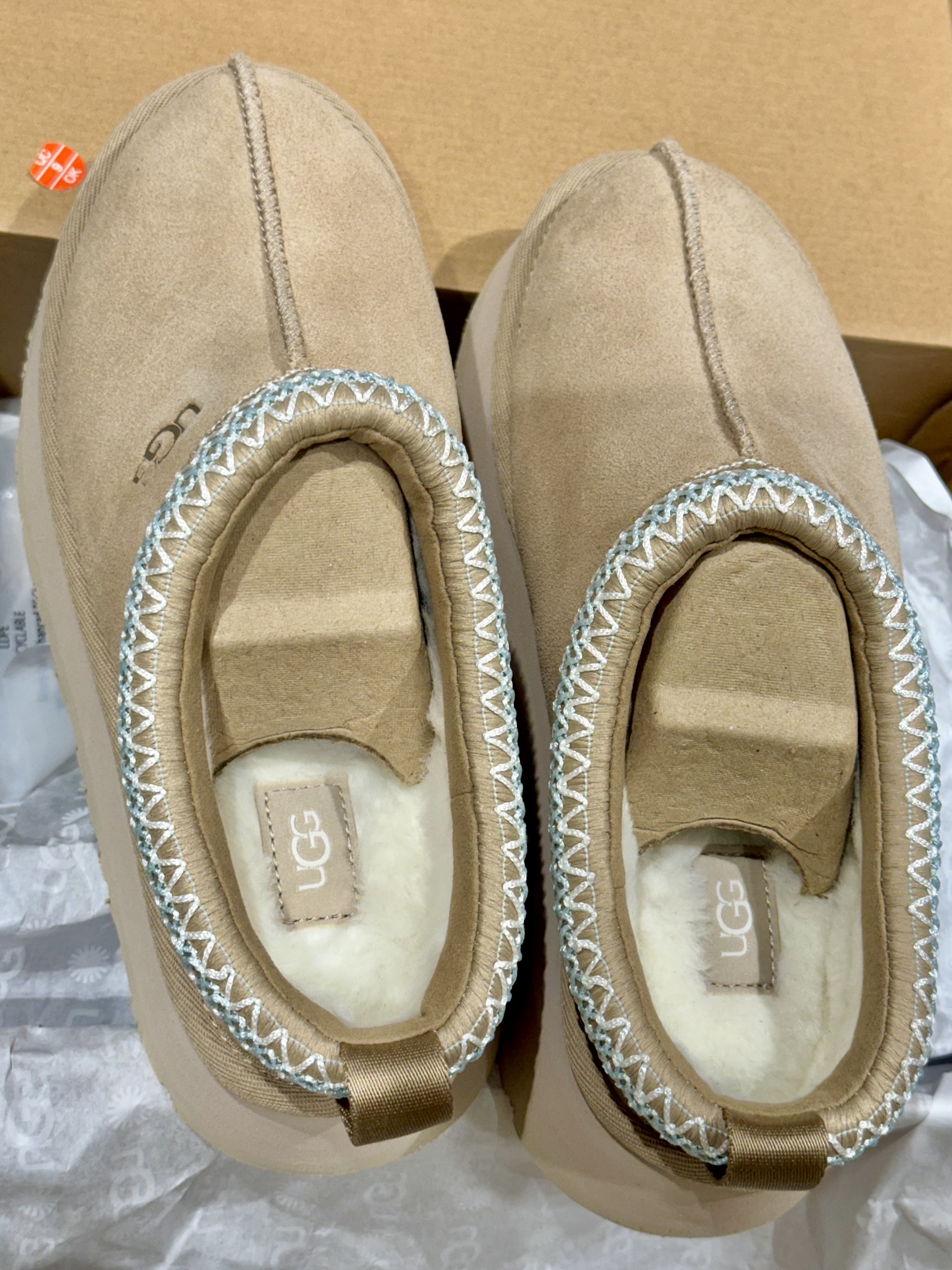 (W) UGG Tazz Slipper Sand, (W) UGG Tazz Slipper Chestnut 착용 스타일 - 10