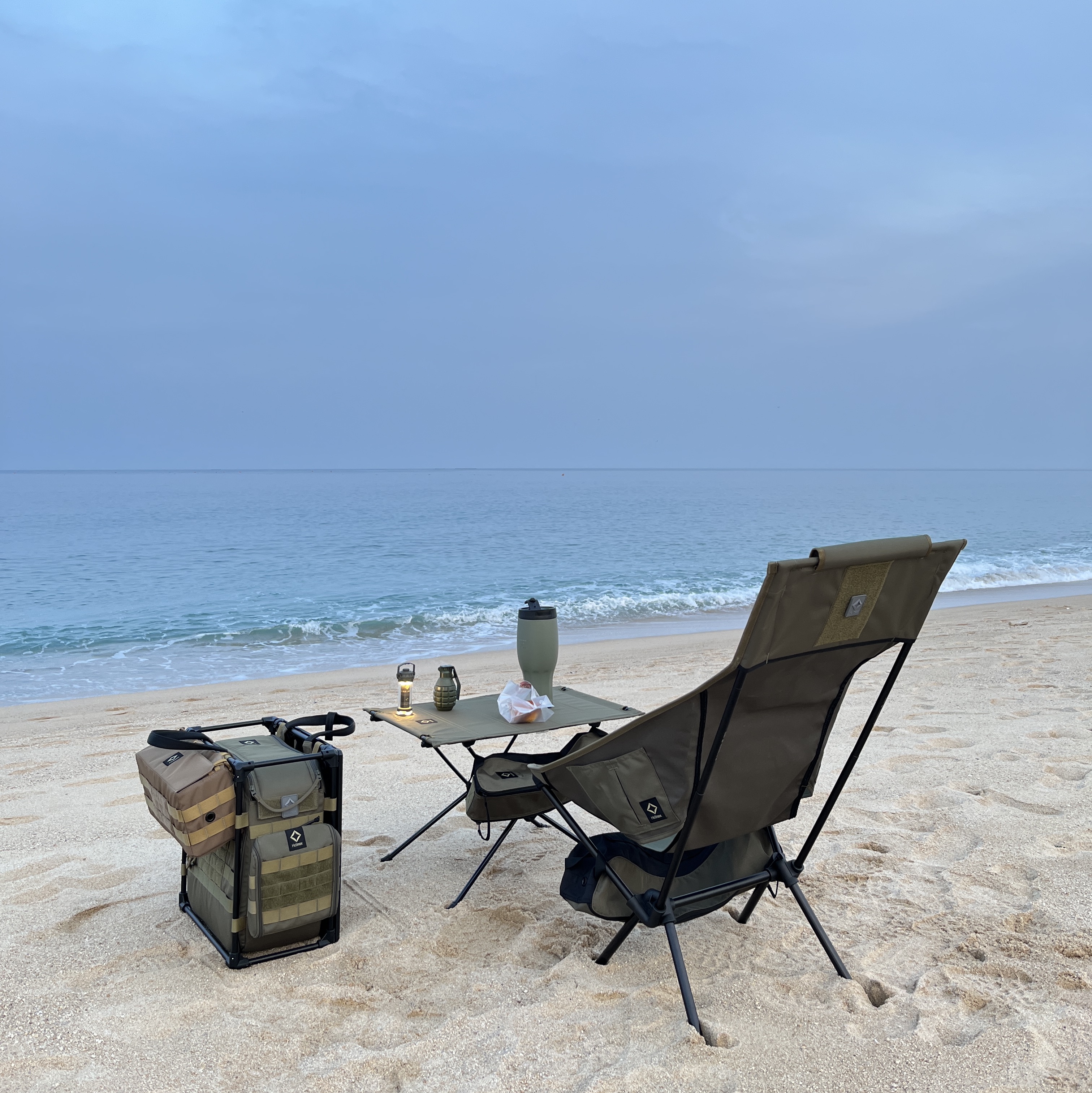 Helinox Tactical Sunset Chair Military Olive 착용 스타일