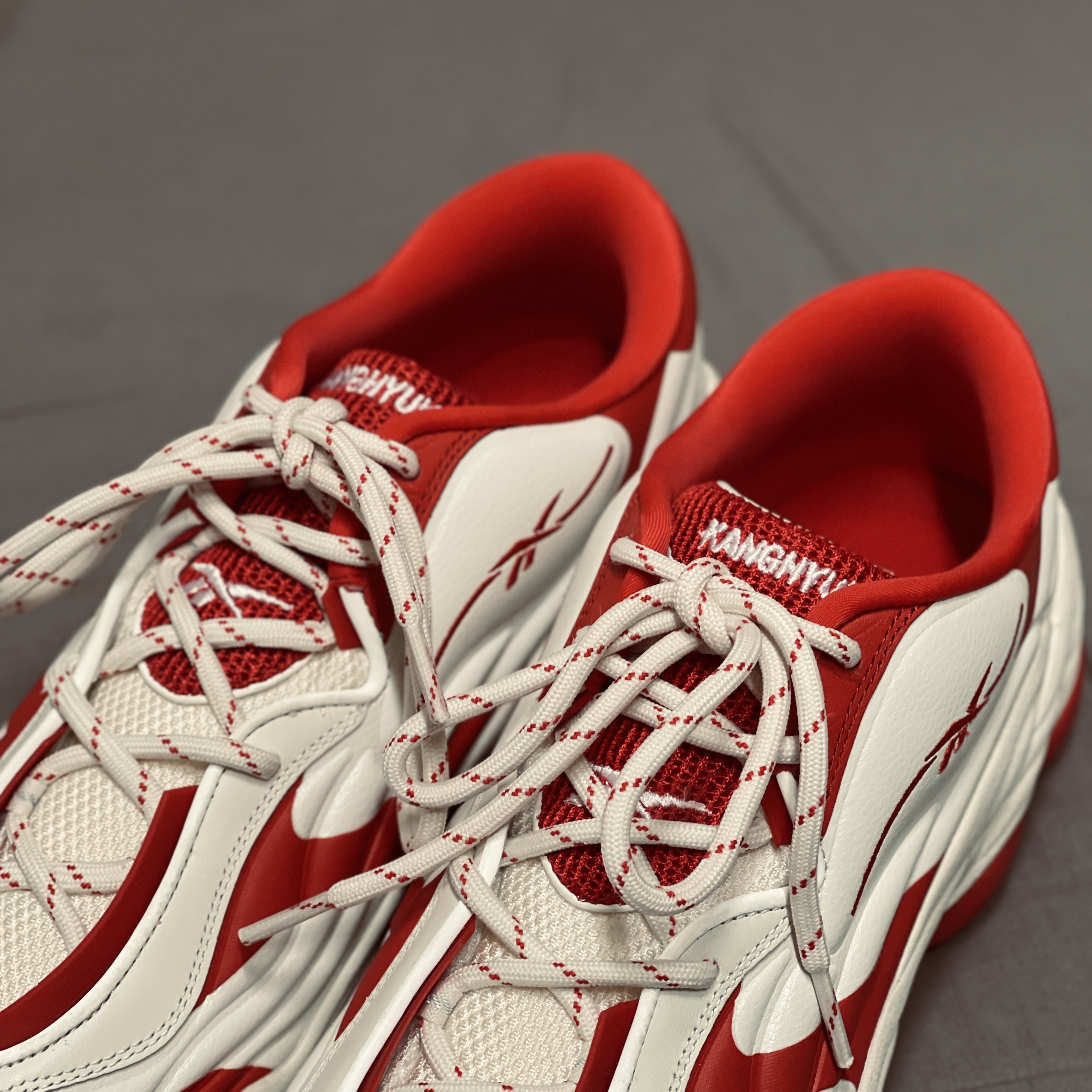 Reebok x Kanghyuk DMX Run 6 Modern Red White 착용 스타일
