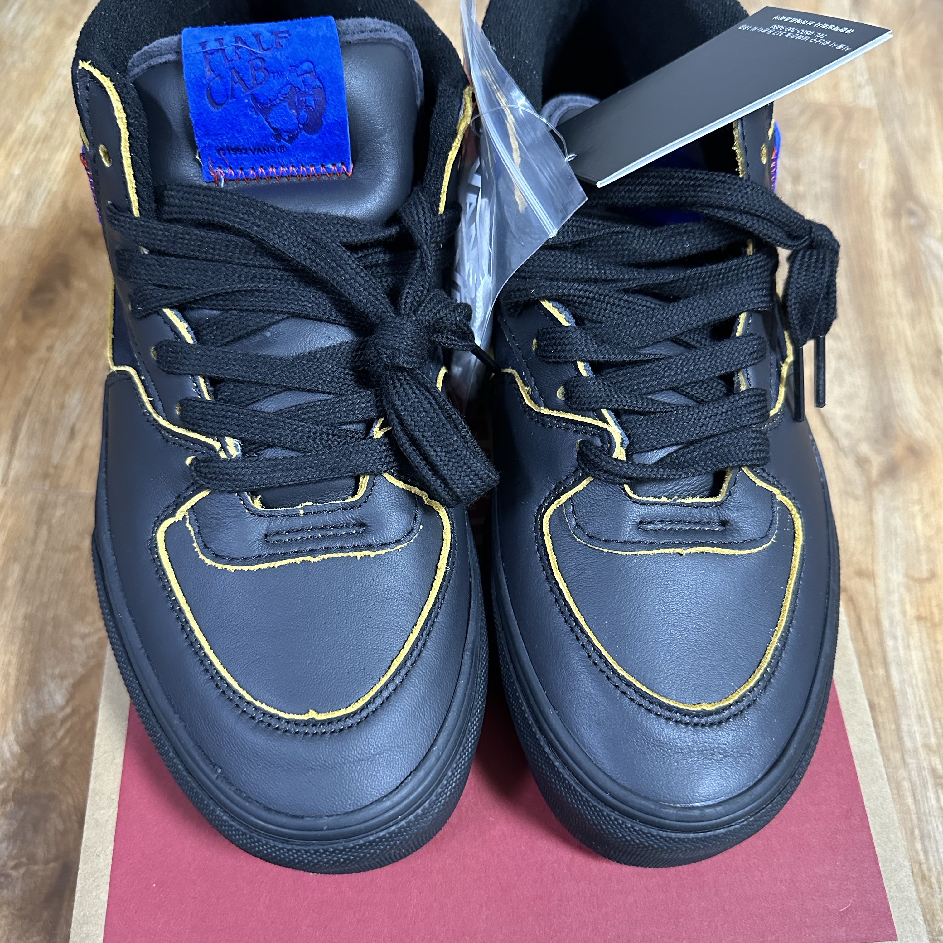 Vans x IAB Studio Half Cab Black Purple 착용 스타일 - 3