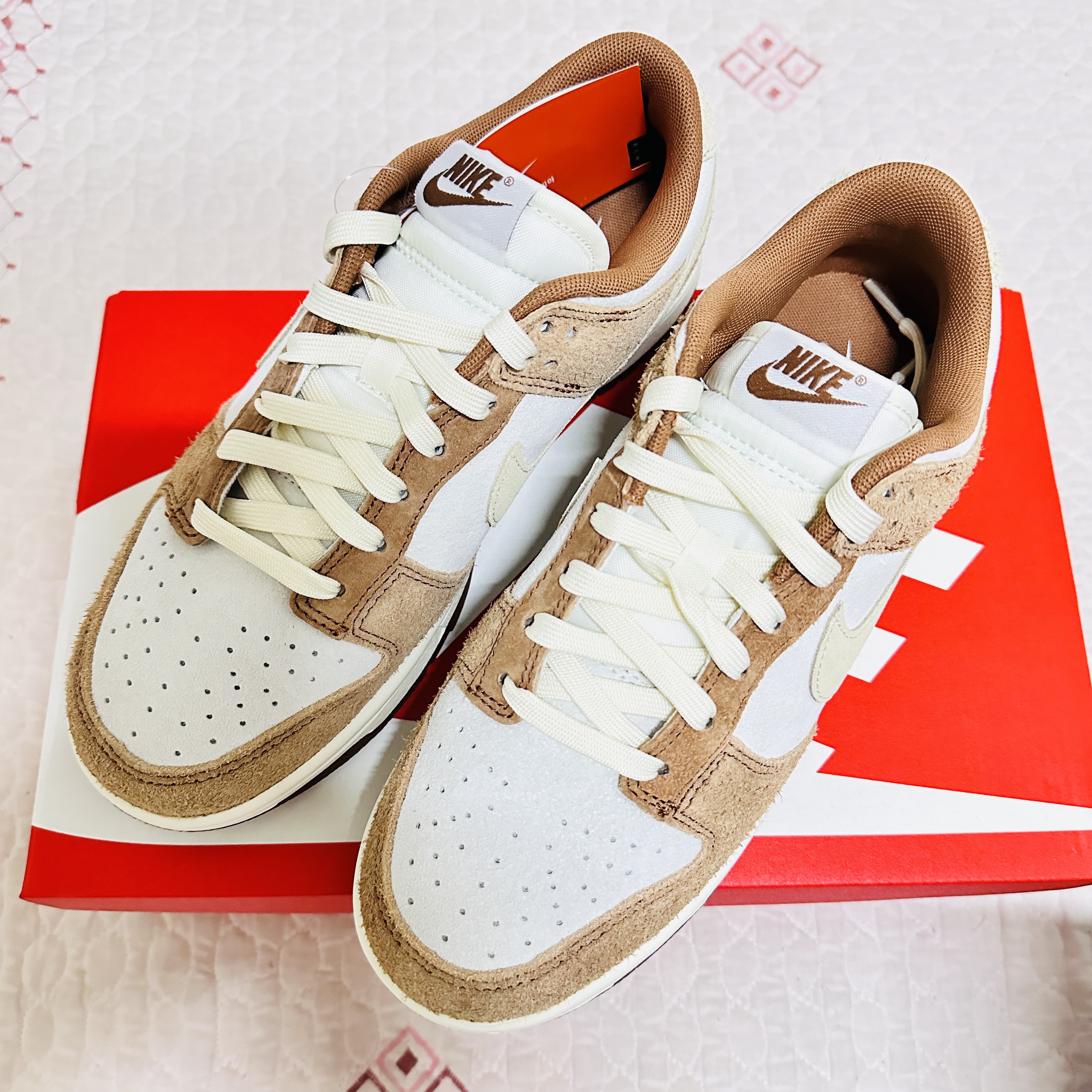 Nike Dunk Low Pro Premium Medium Curry 착용 스타일 - 1